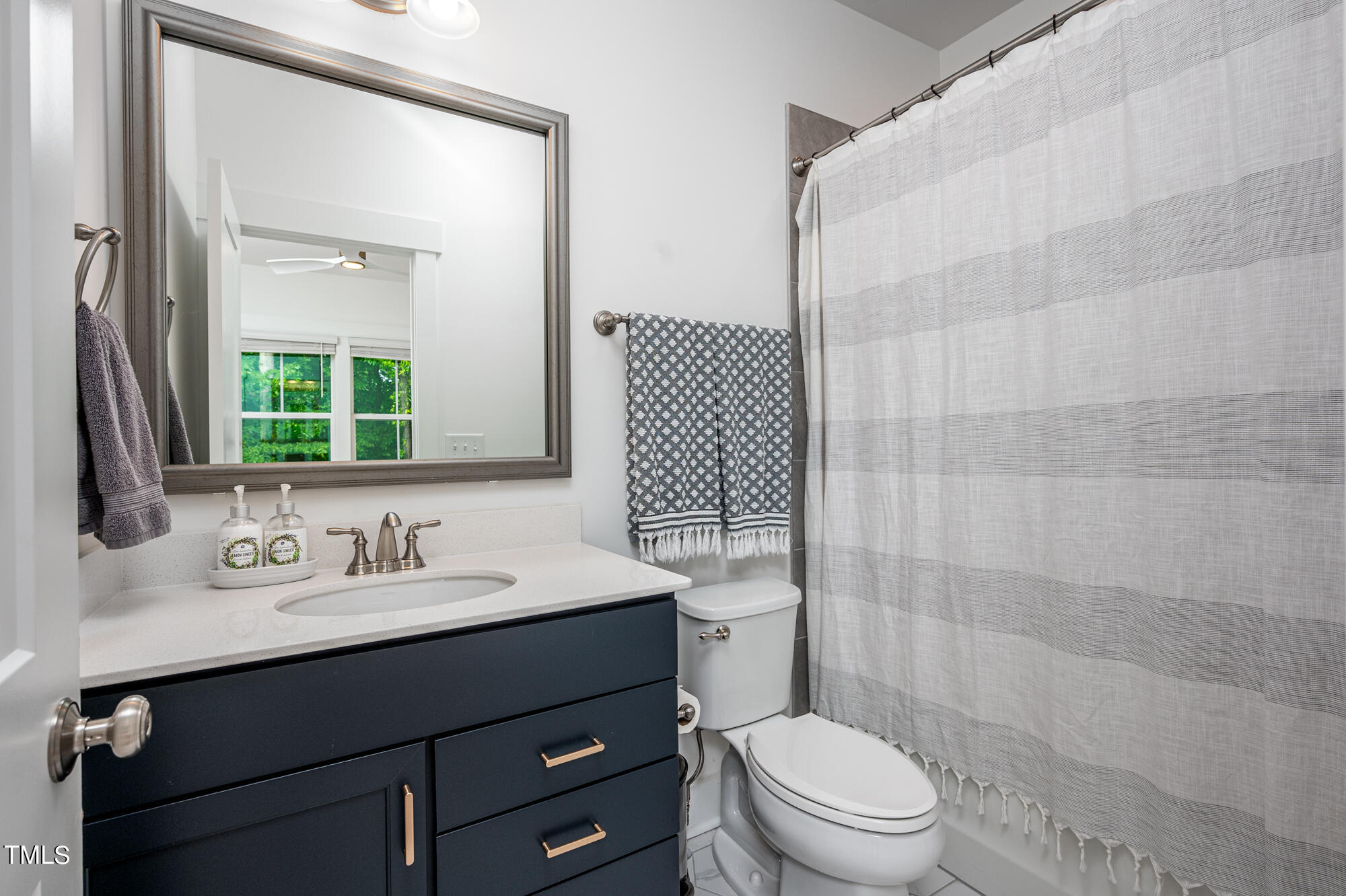 1110 Fly Catcher Court