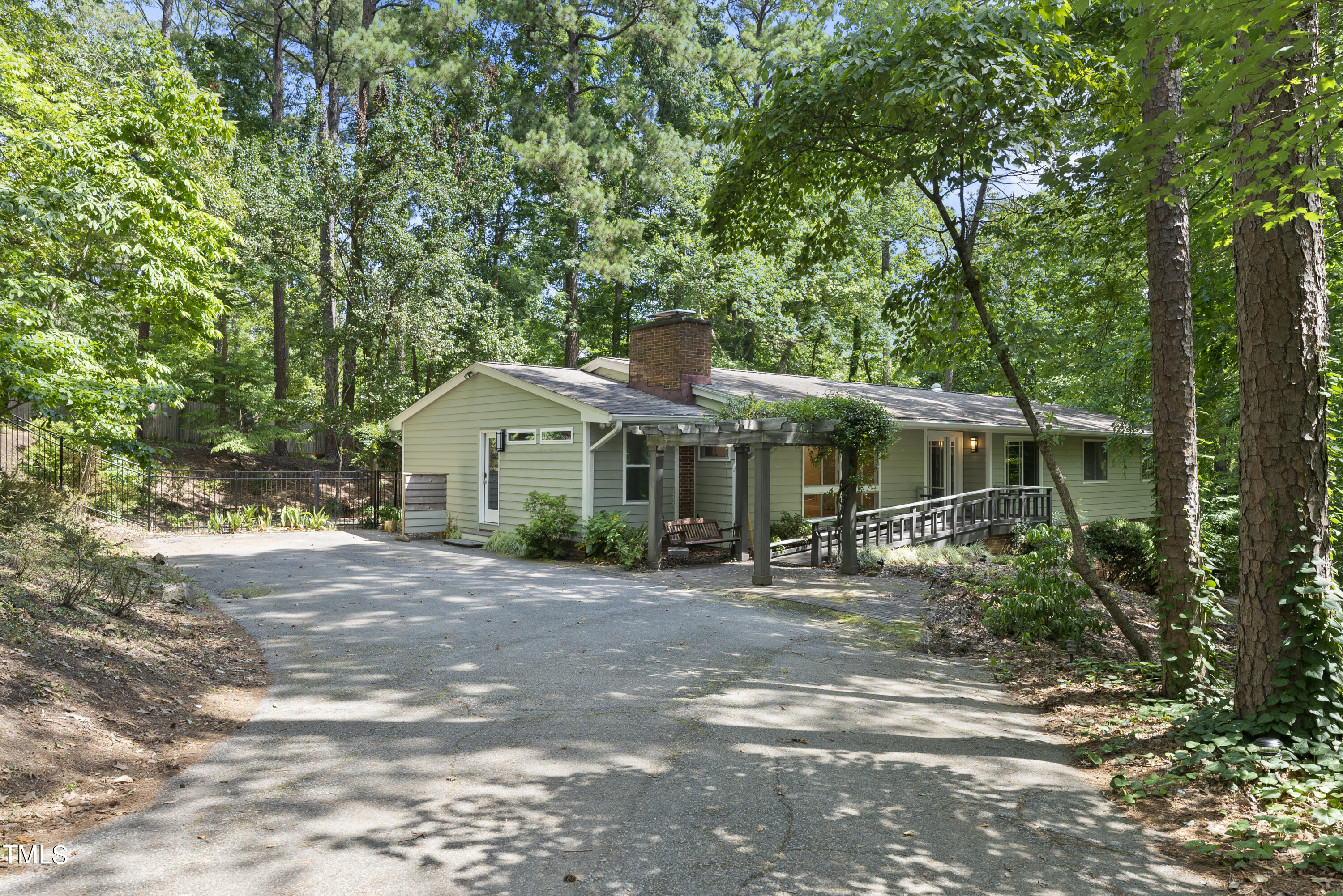 744 Shady Lawn Road Road