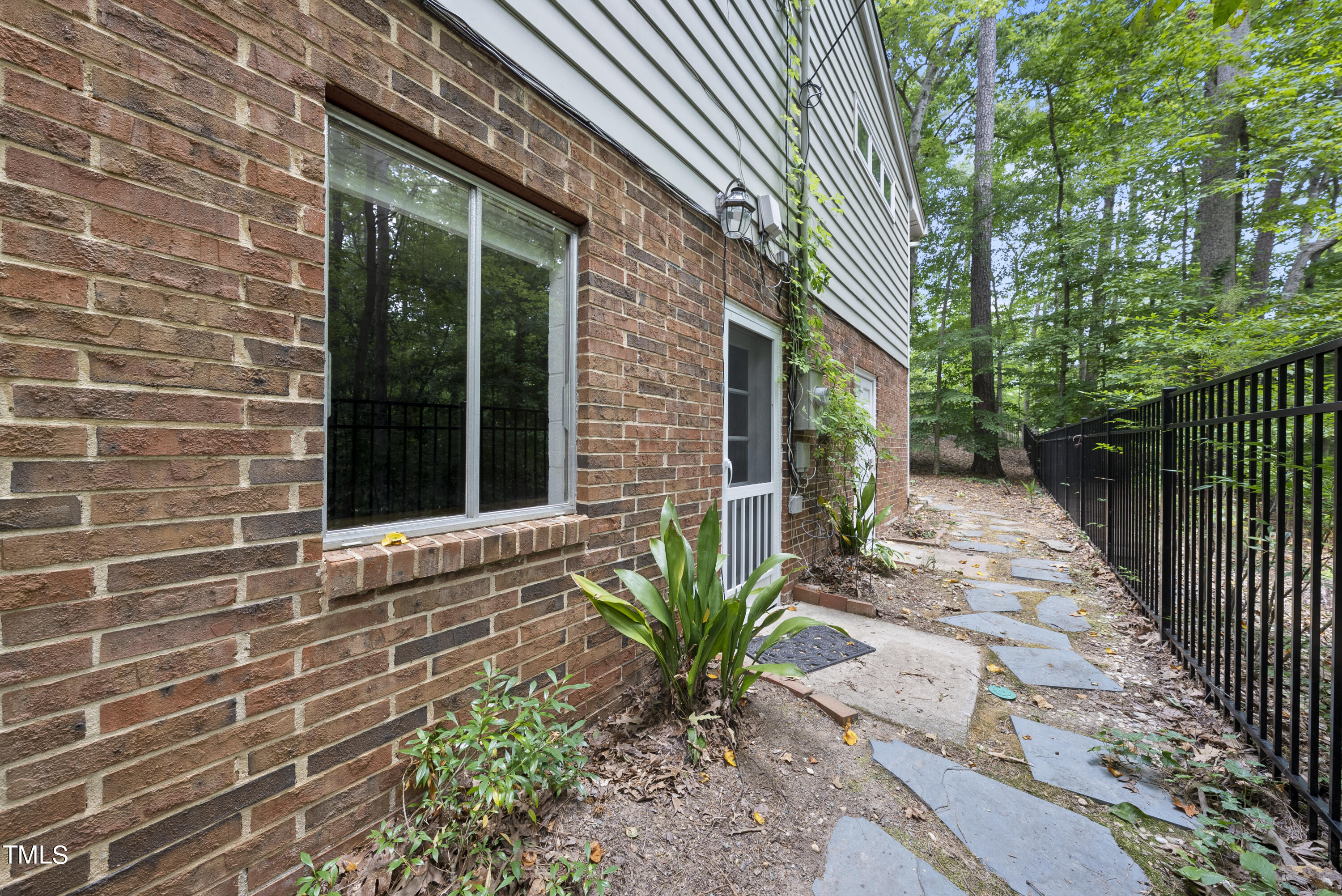 744 Shady Lawn Road Road