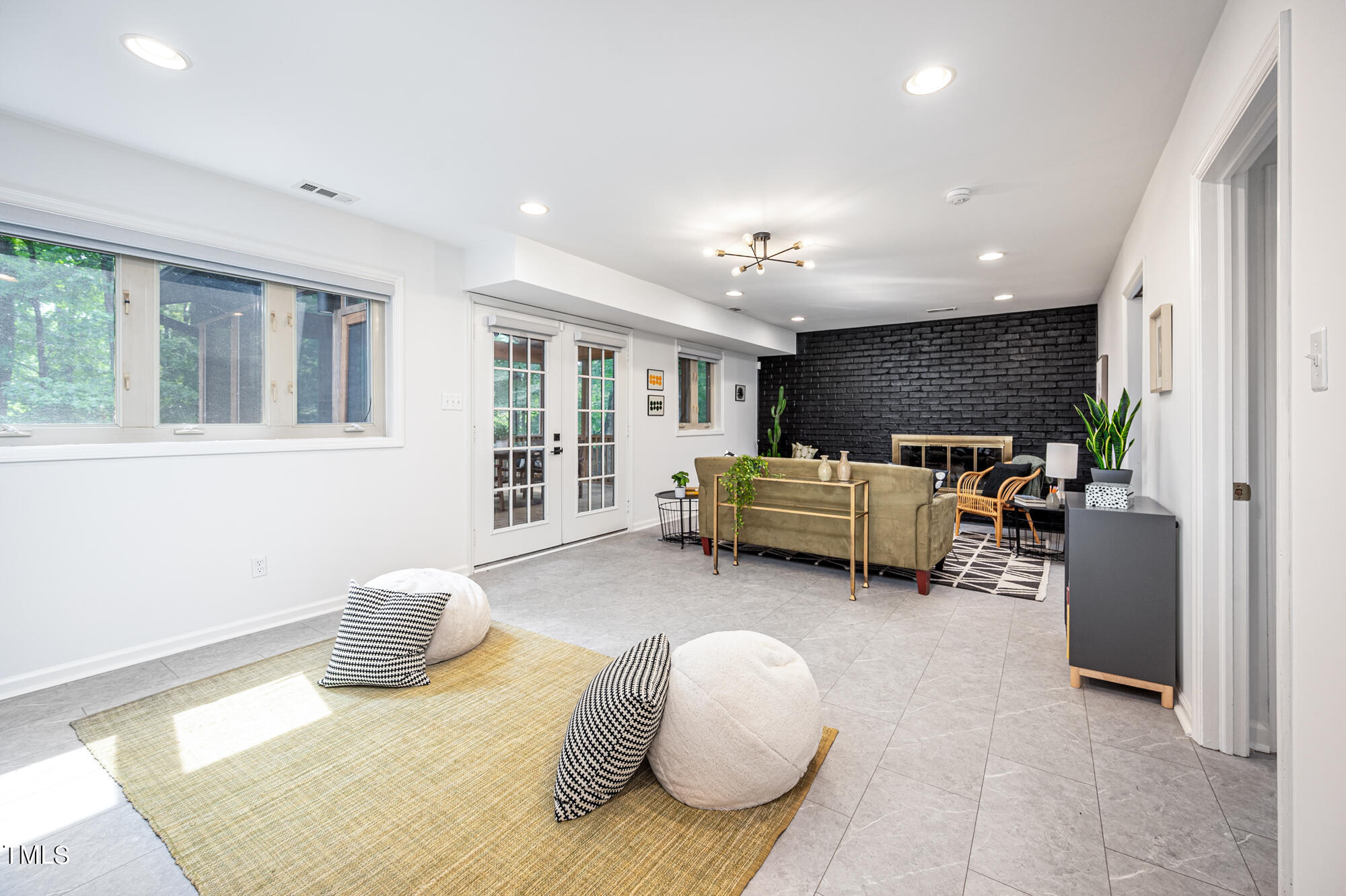 809 Emory Drive
