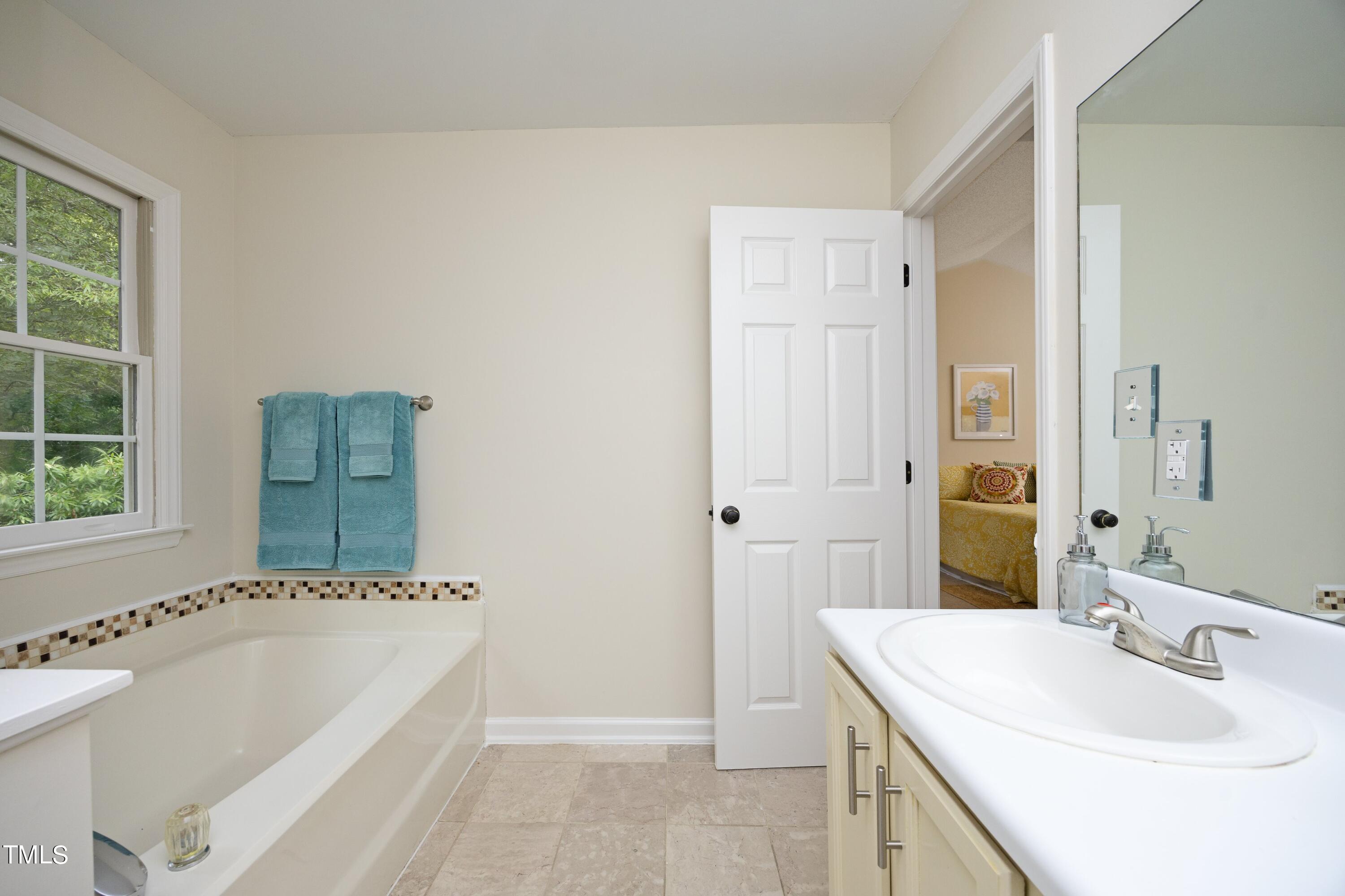 4004 Ellisfield Drive