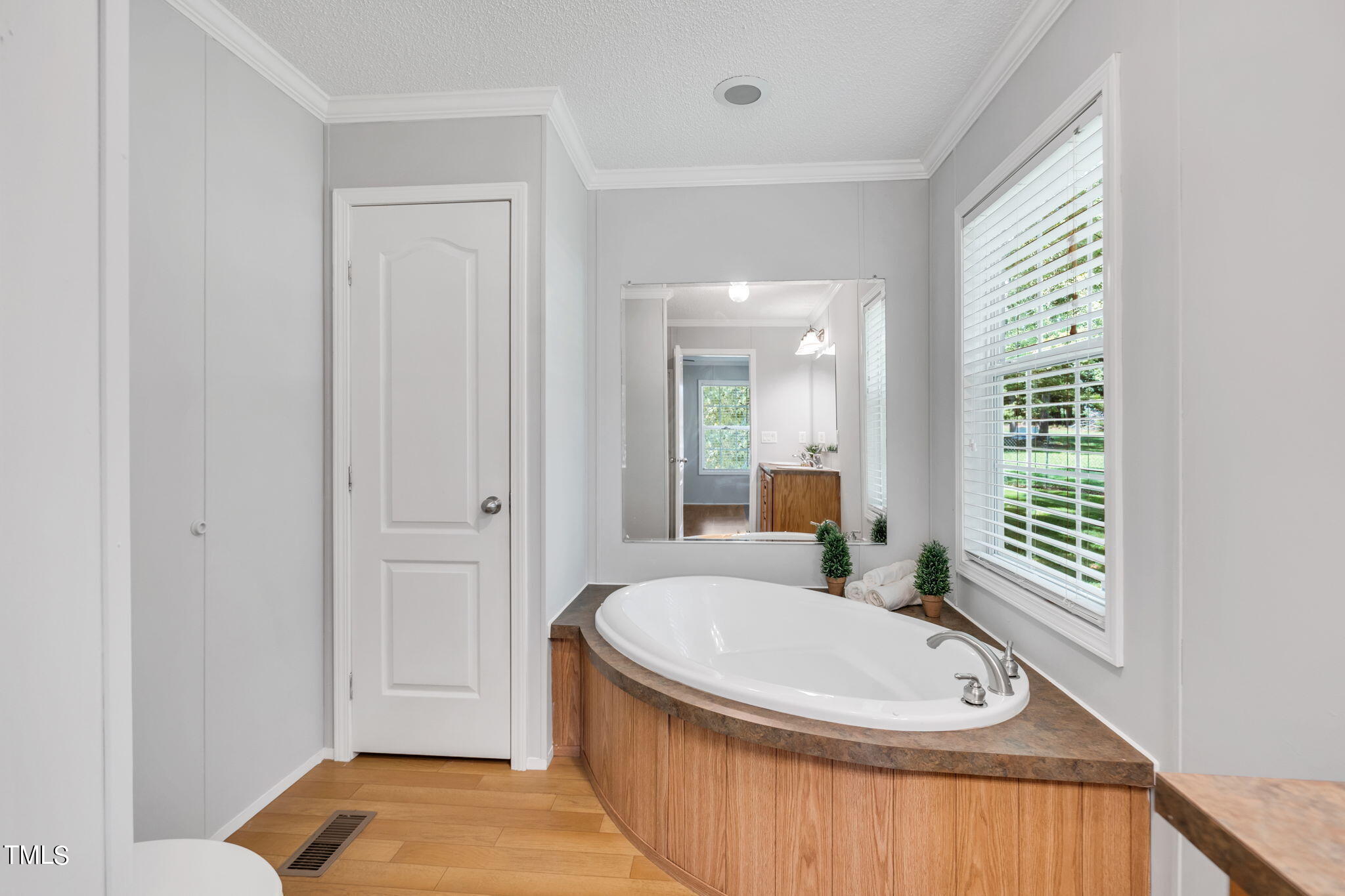 4711 Wheels Hill Road