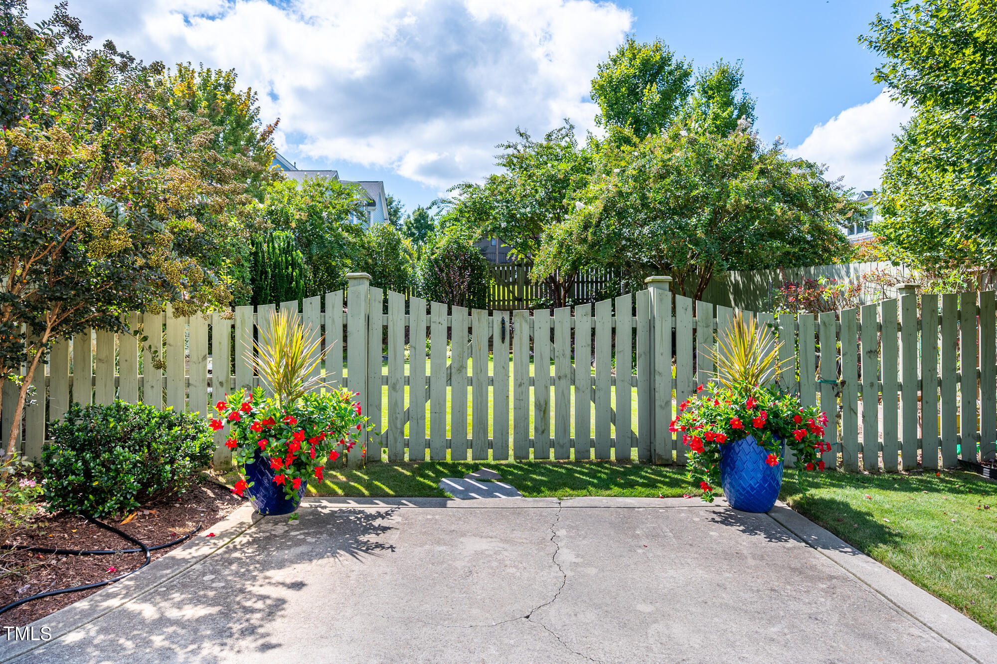 589 Bennett Mountain