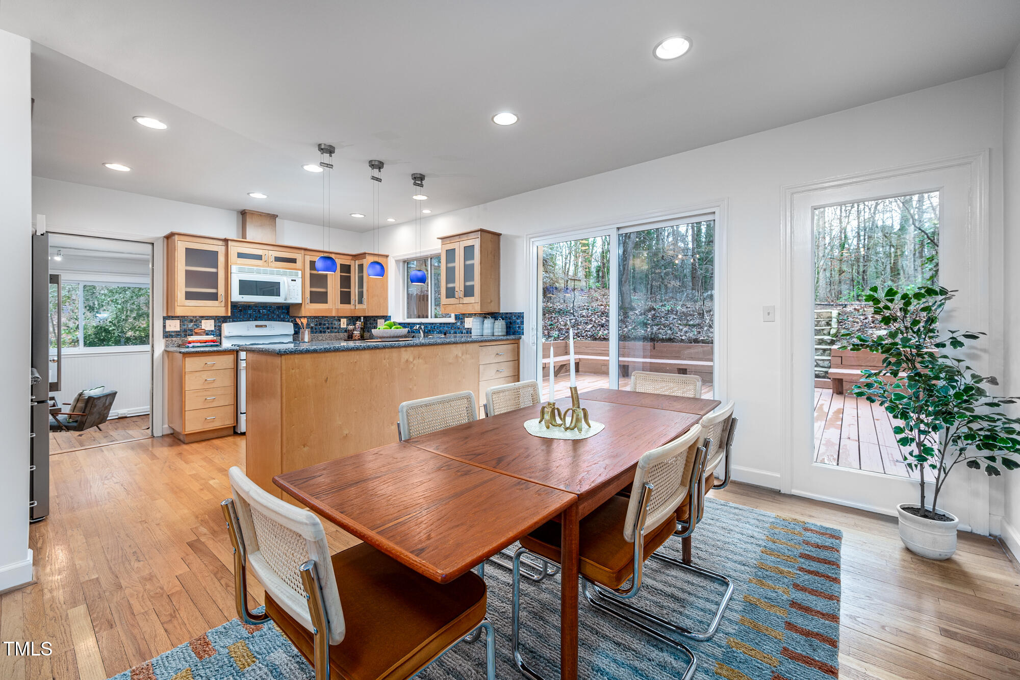 1824 S Lakeshore Drive