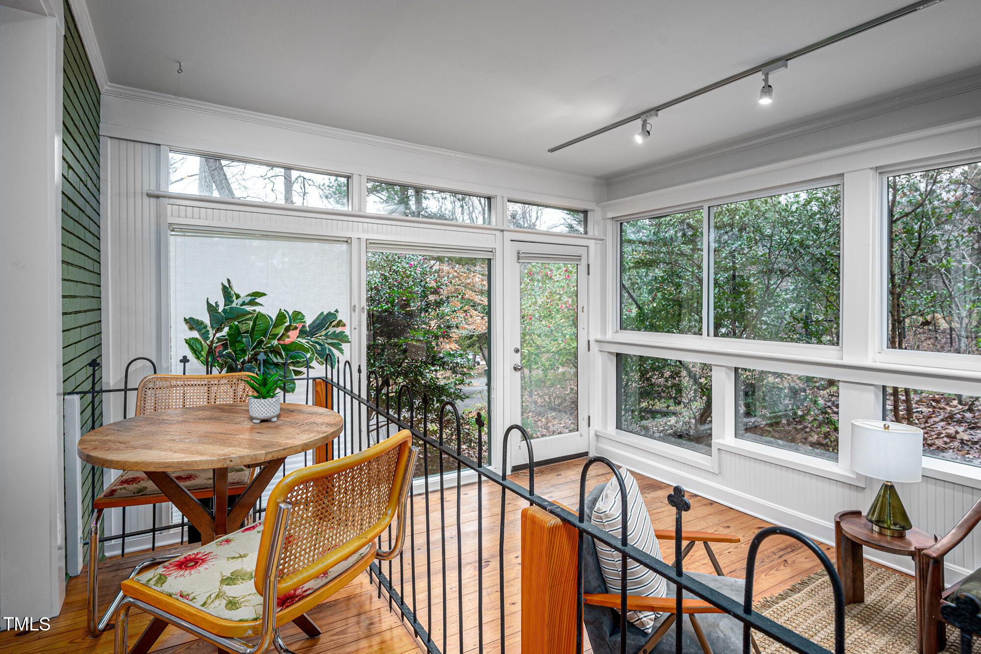 1824 S Lakeshore Drive