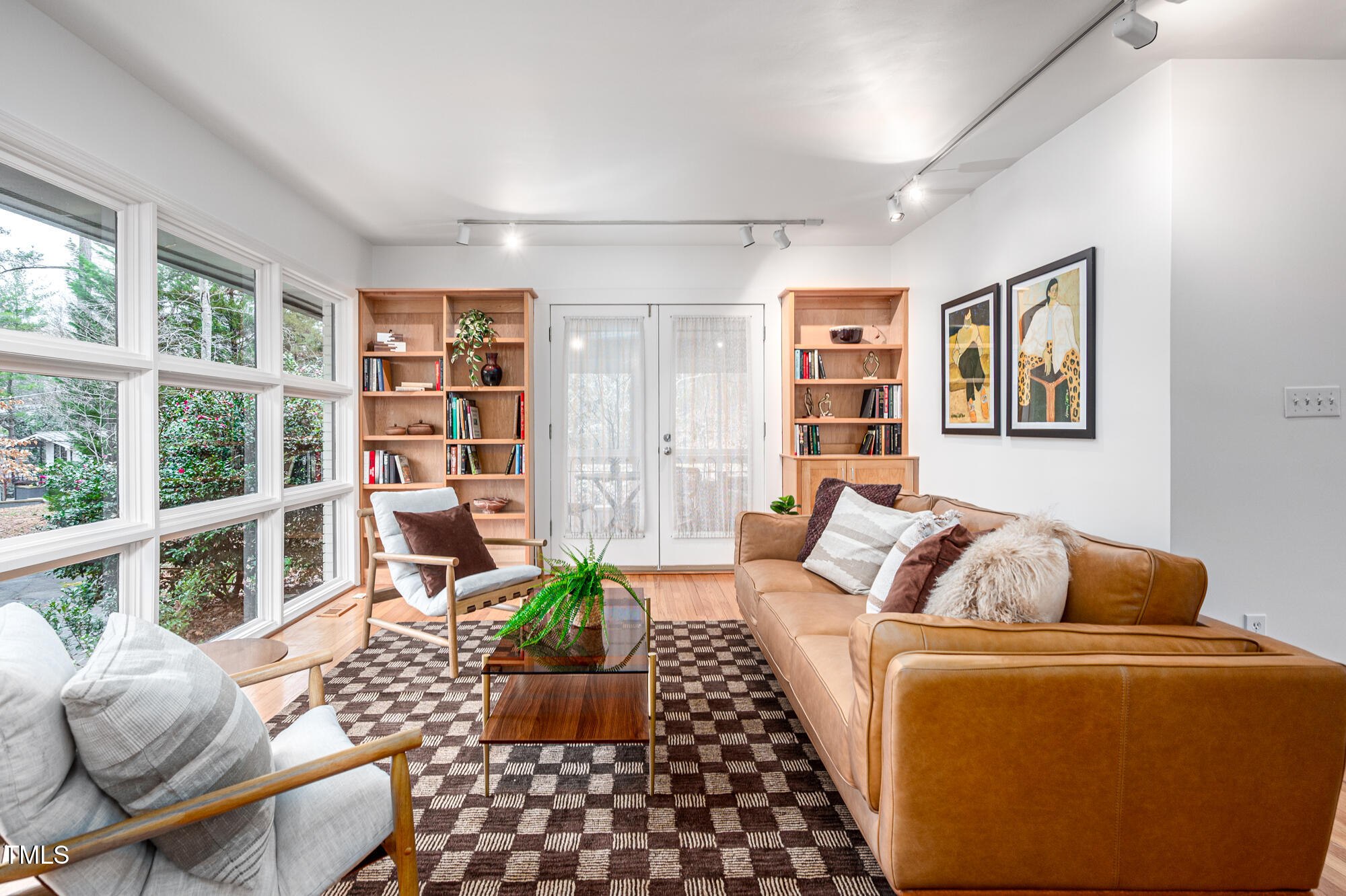 1824 S Lakeshore Drive