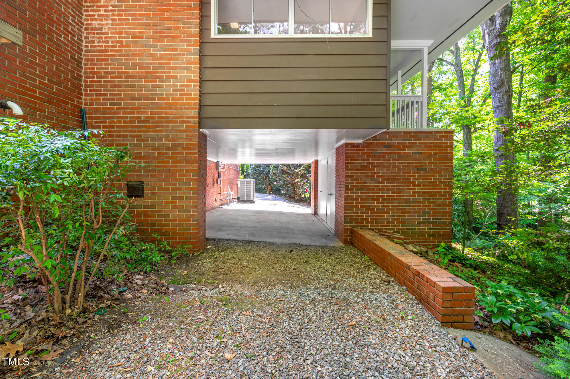 1111 Sourwood Circle