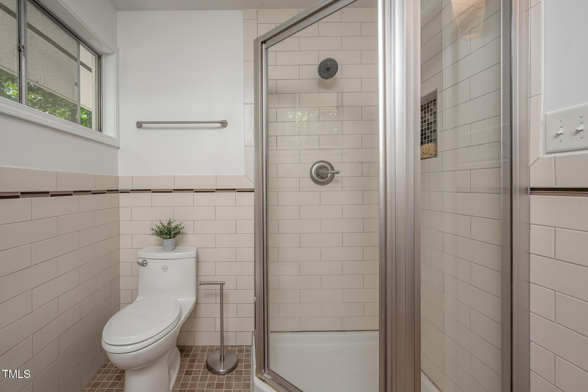 1111 Sourwood Circle
