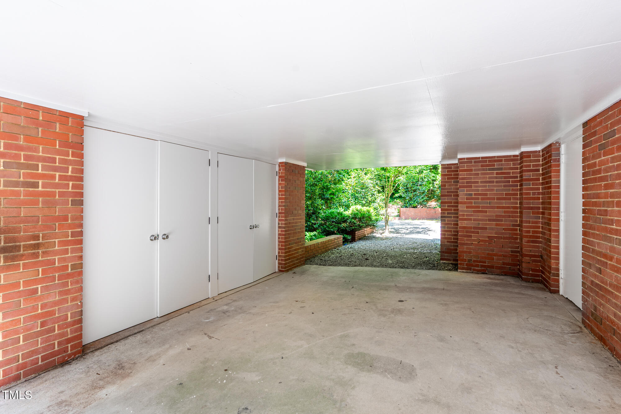 1111 Sourwood Circle
