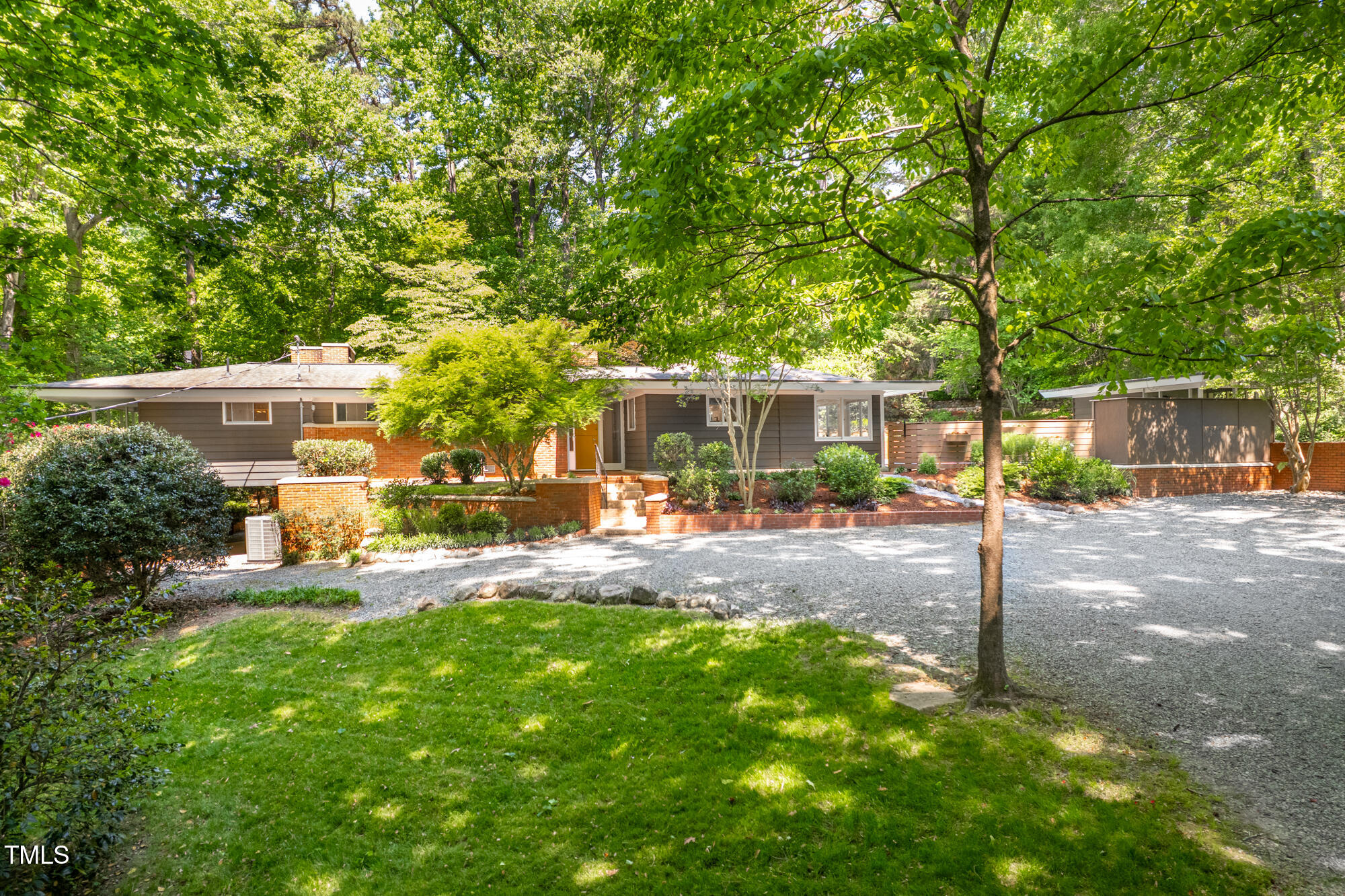 1111 Sourwood Circle