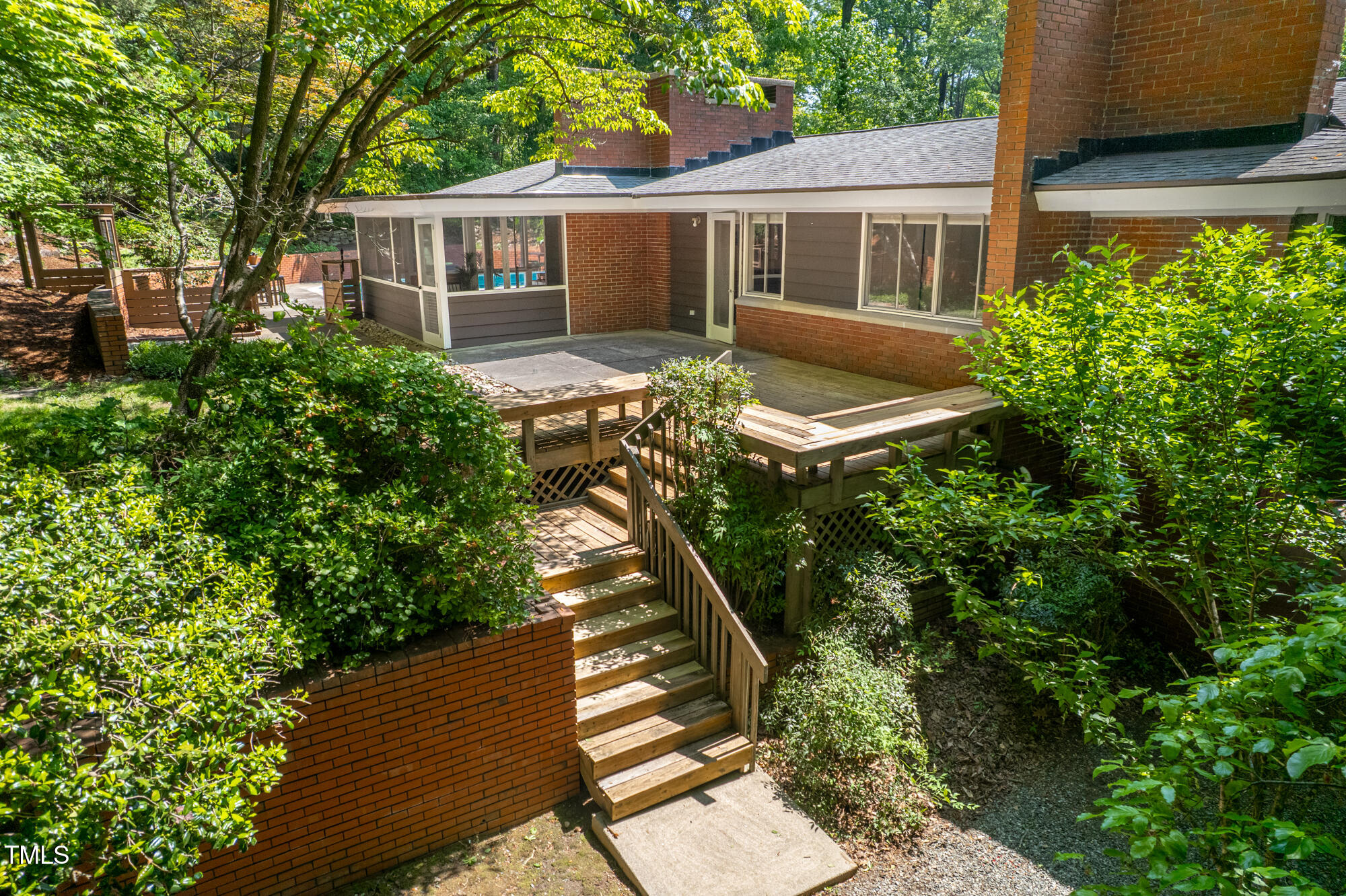 1111 Sourwood Circle