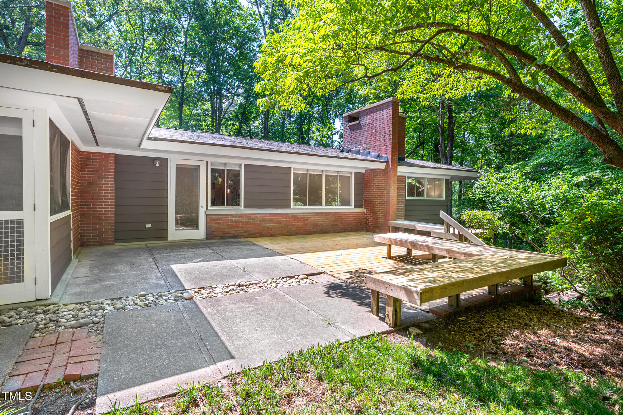 1111 Sourwood Circle