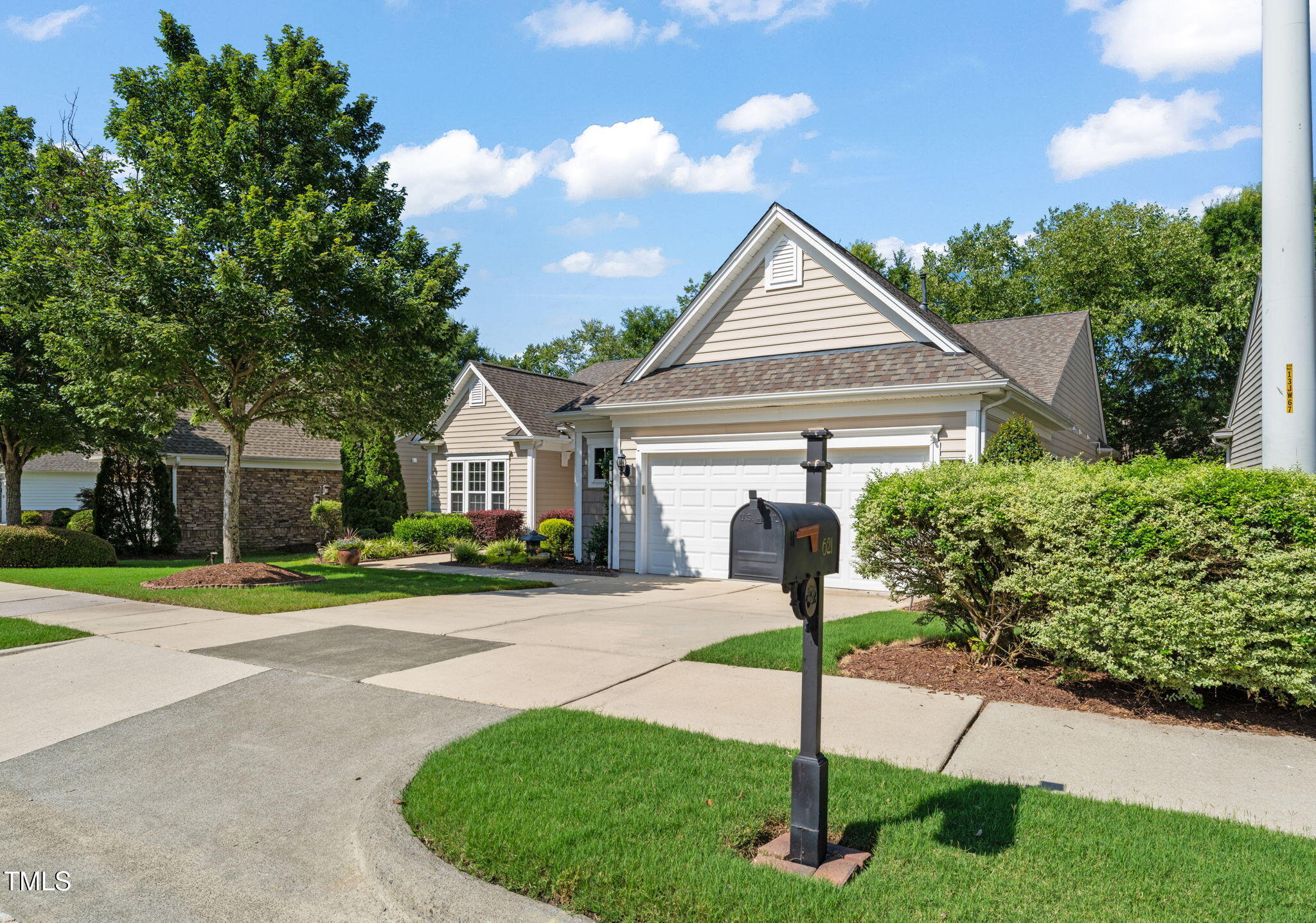 621 Aylestone Drive