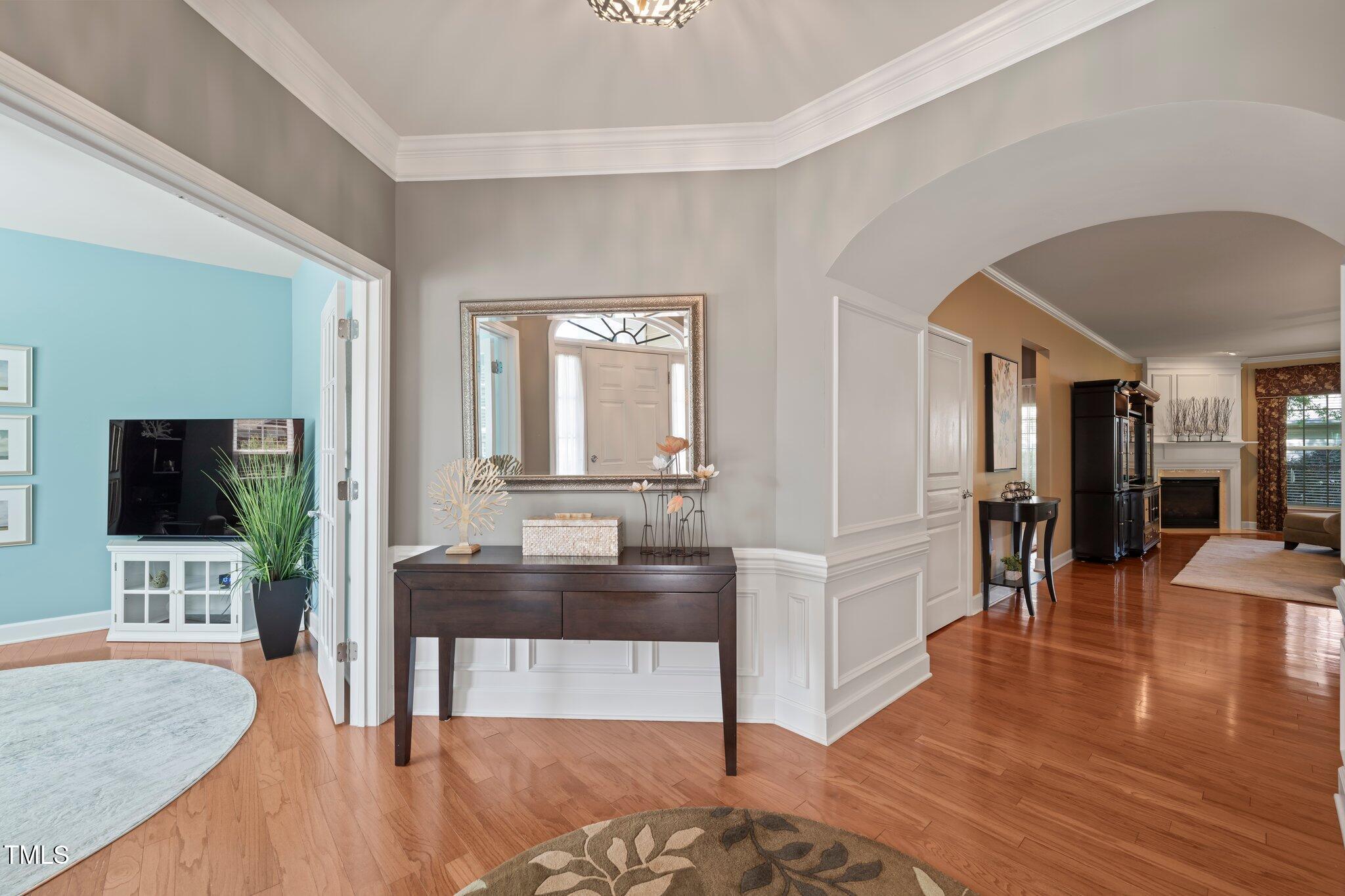 621 Aylestone Drive