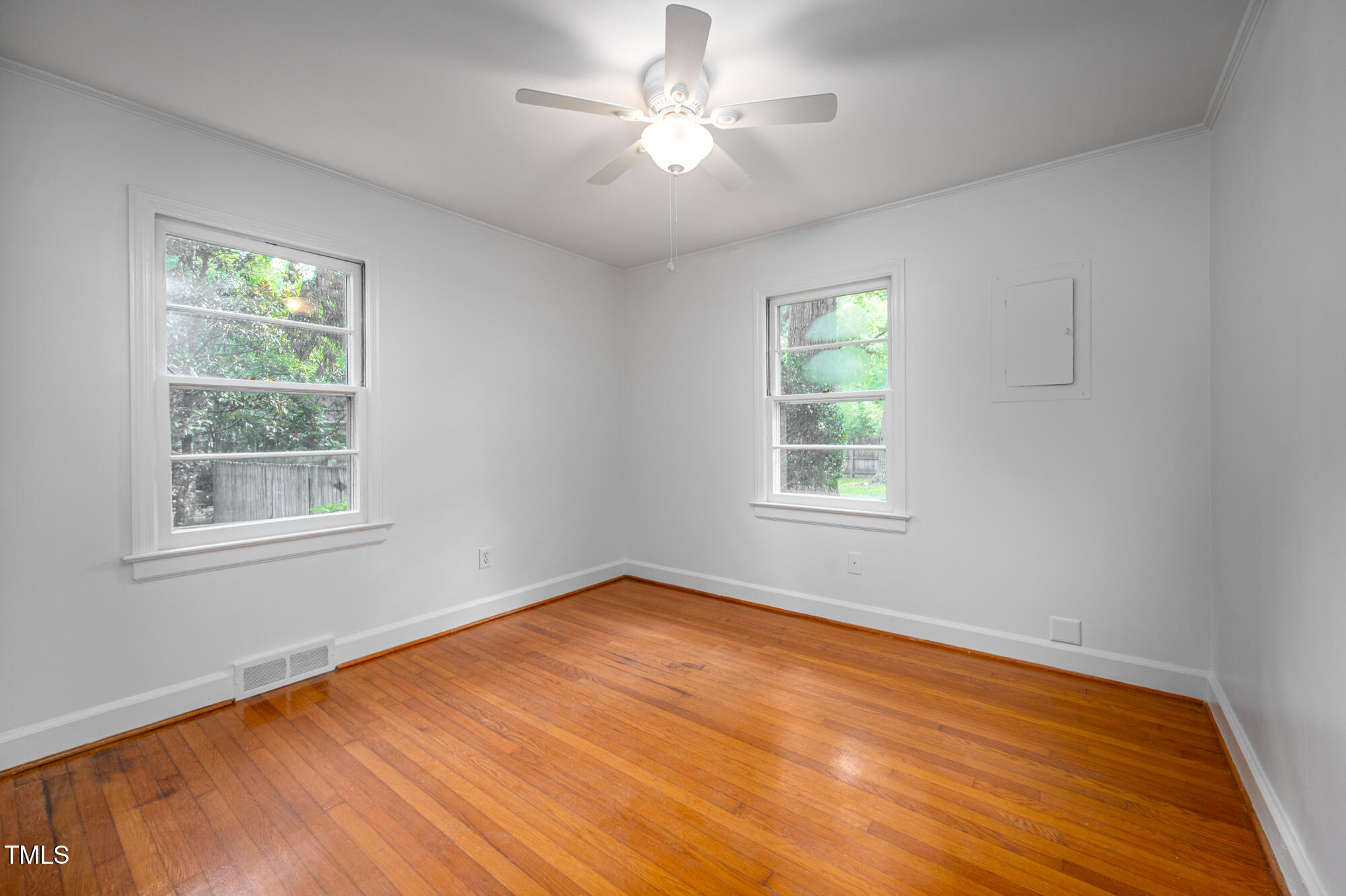 60 Oakwood Drive