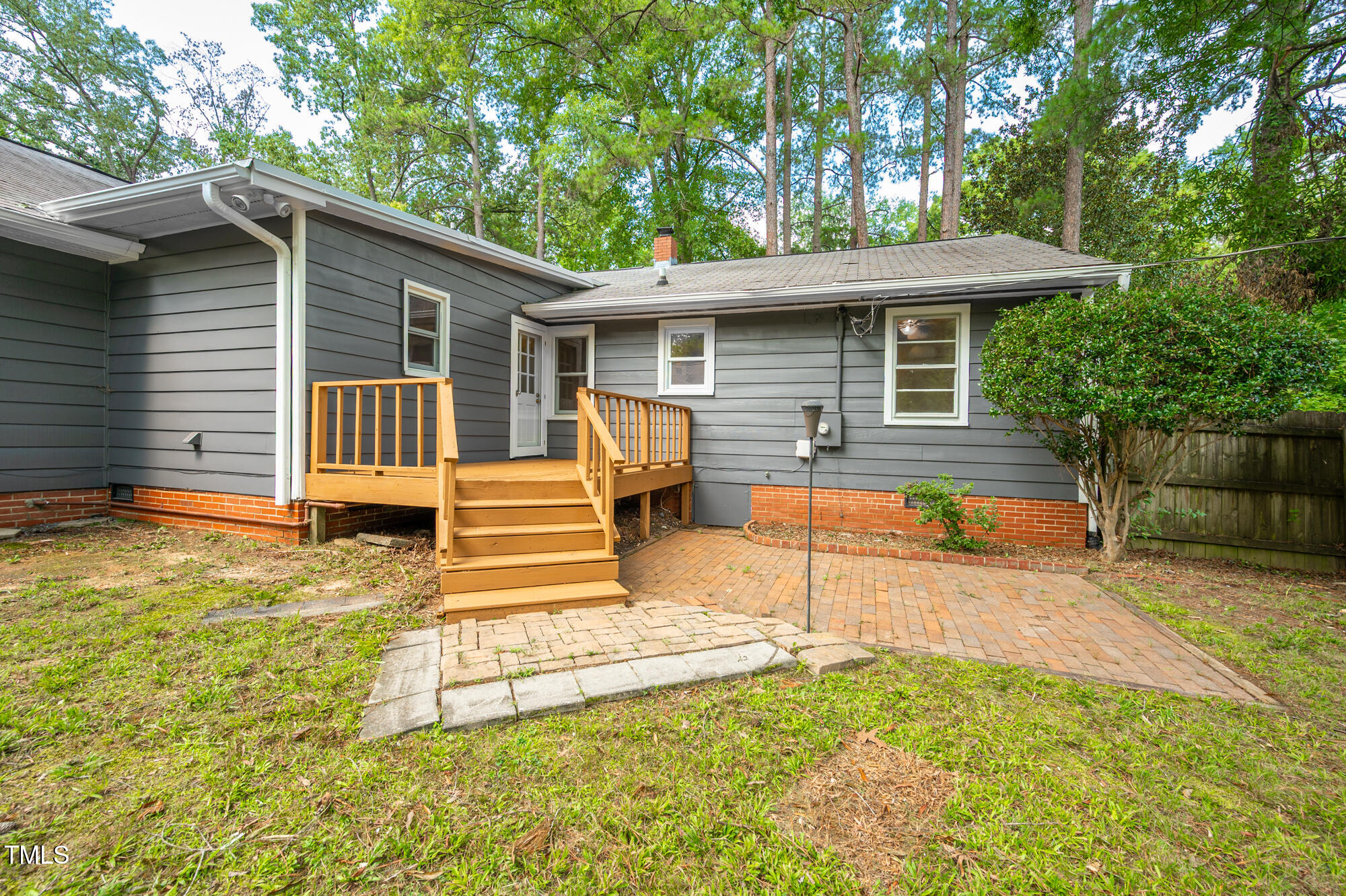 60 Oakwood Drive