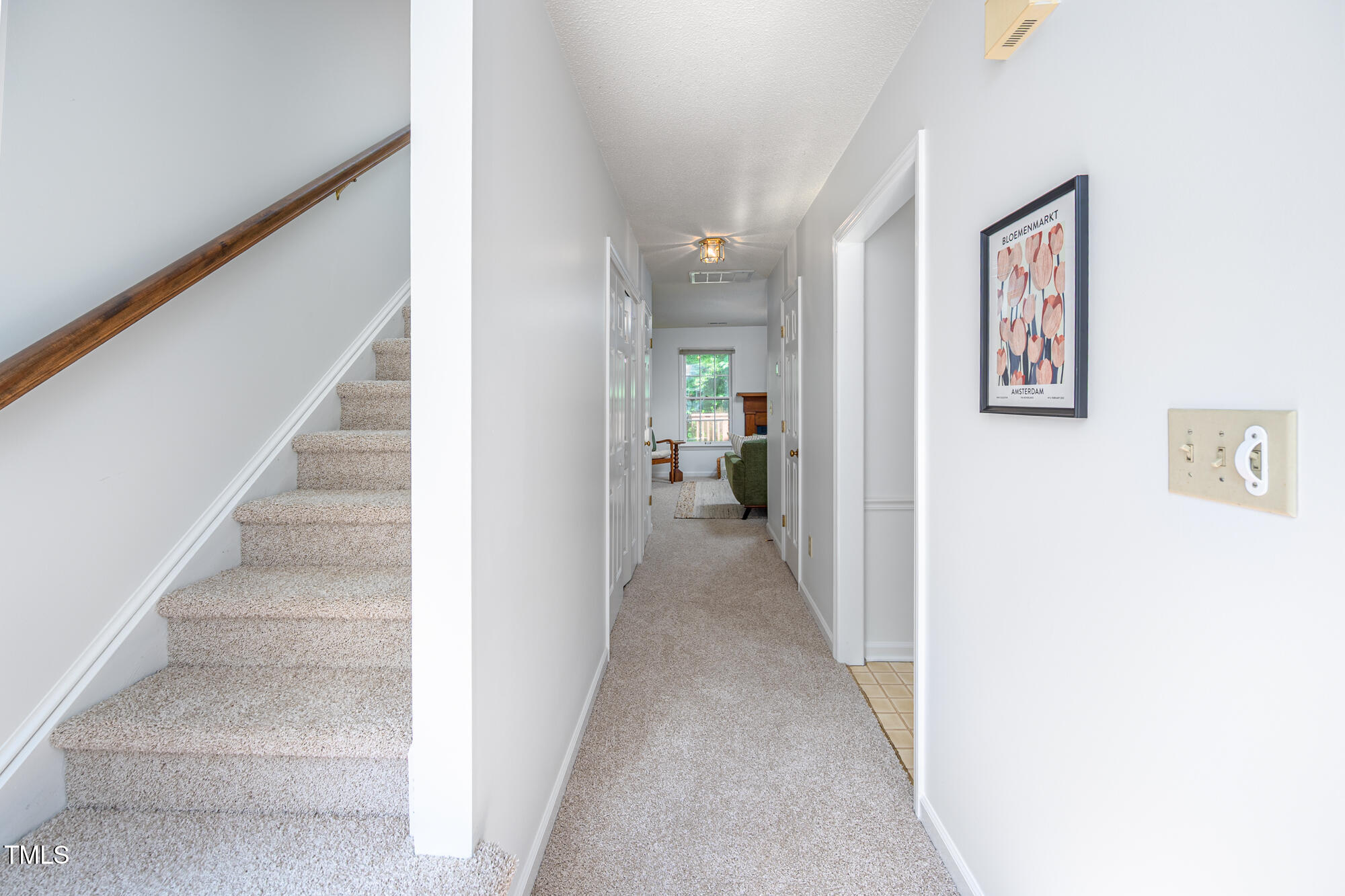 121 Long Shadow Place
