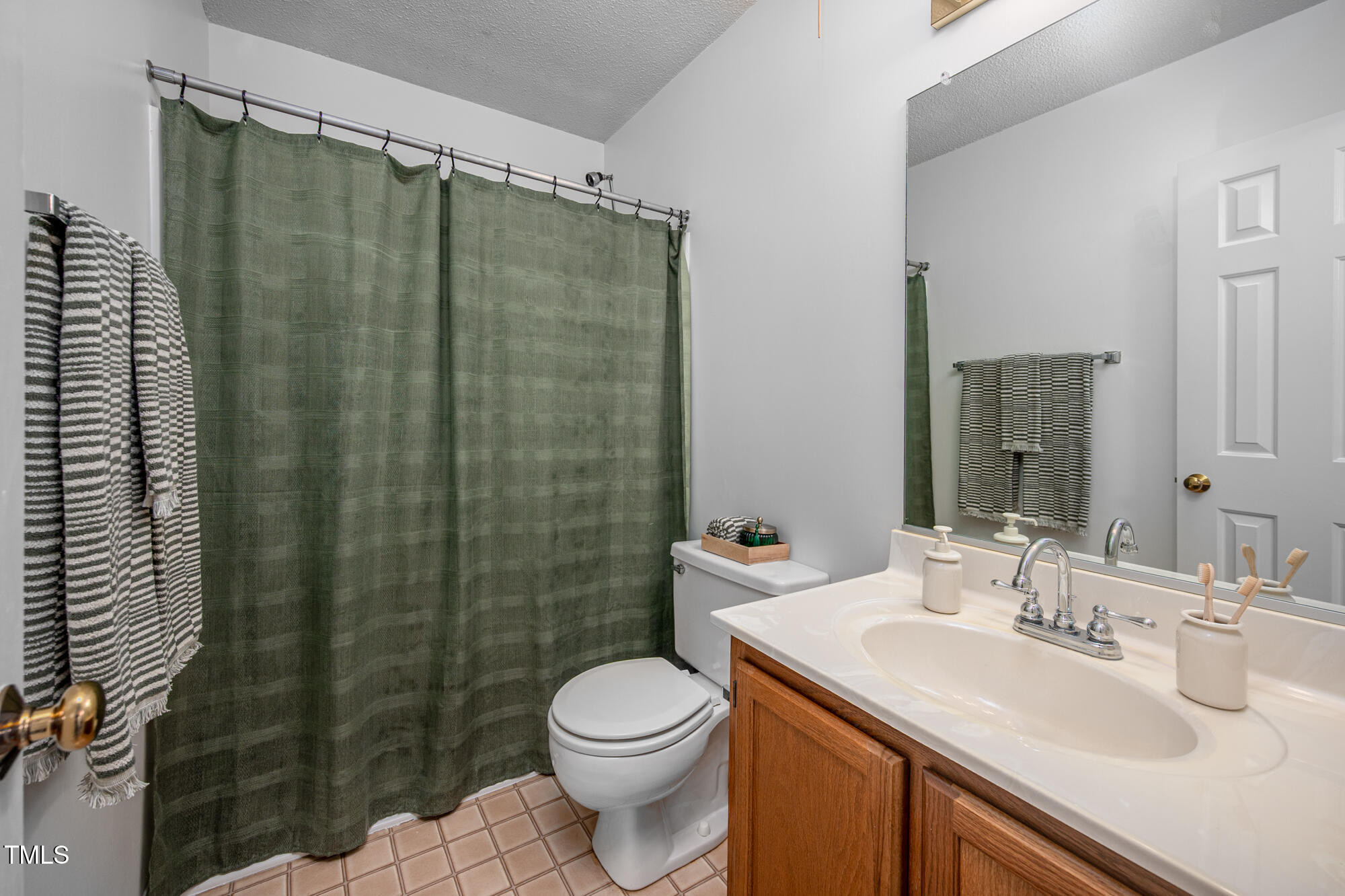 121 Long Shadow Place
