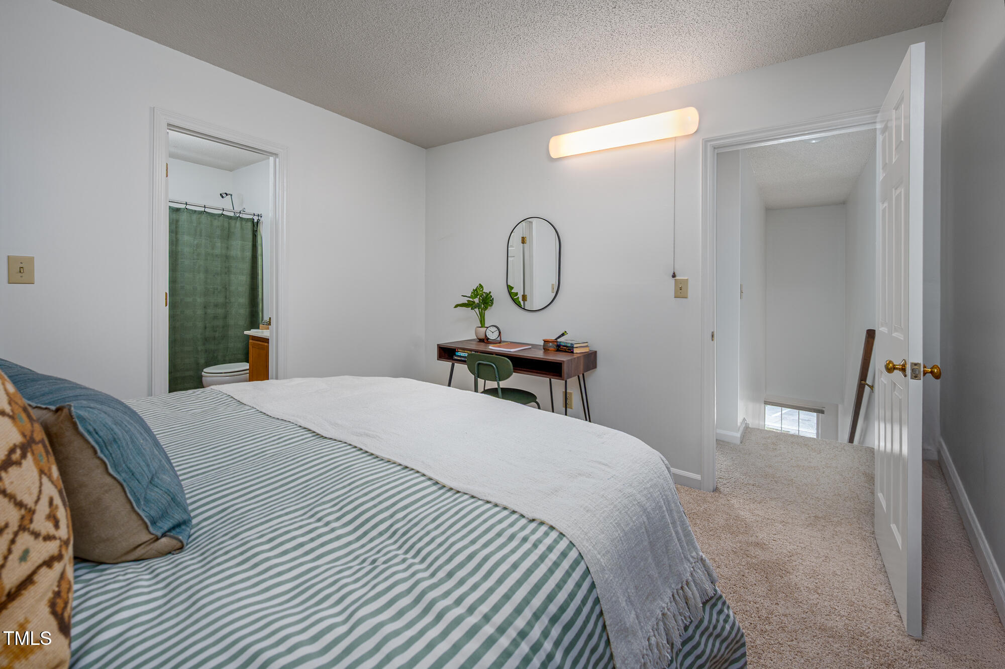 121 Long Shadow Place