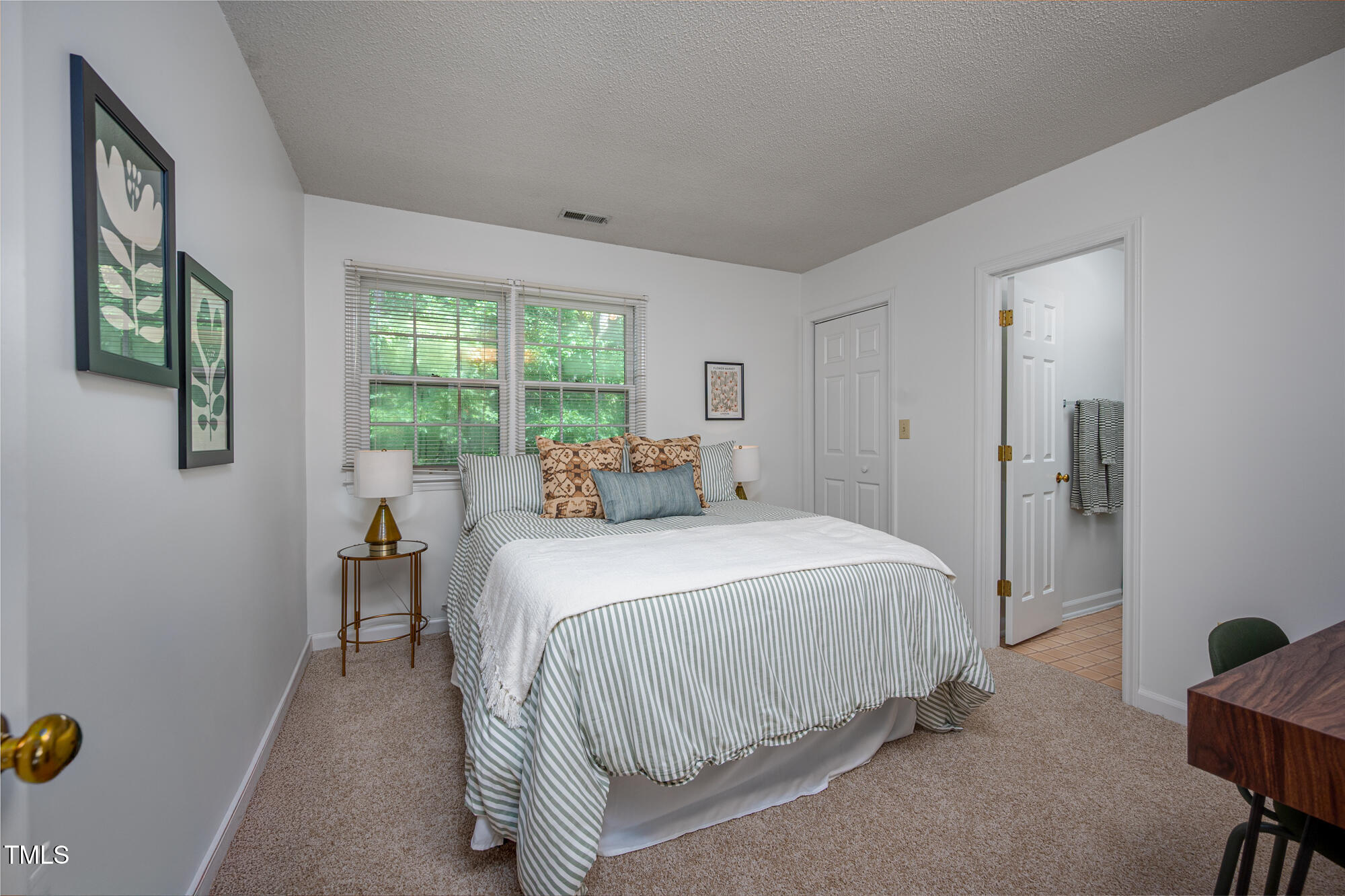 121 Long Shadow Place