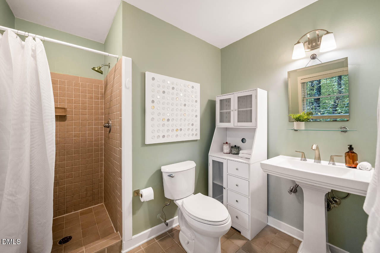 9521 Greenfield Road