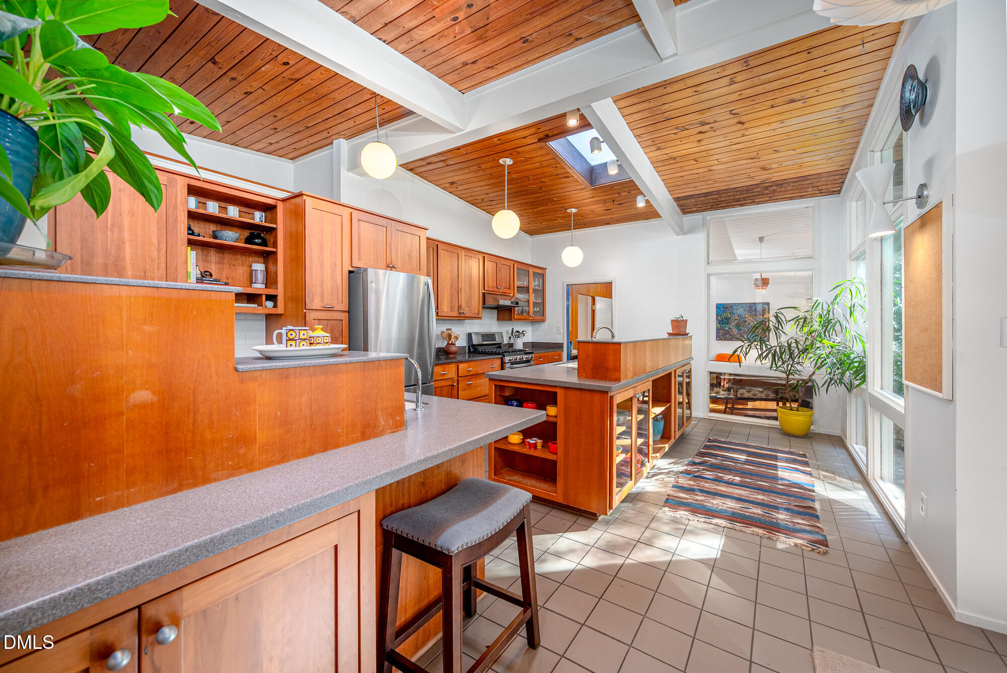 1030 Highland Woods Road