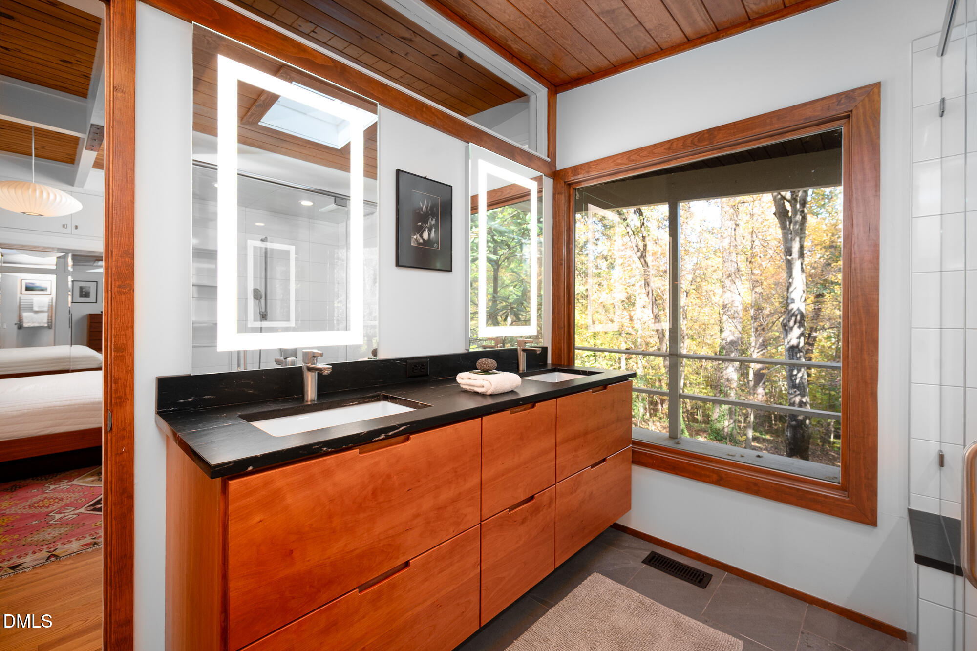 1030 Highland Woods Road