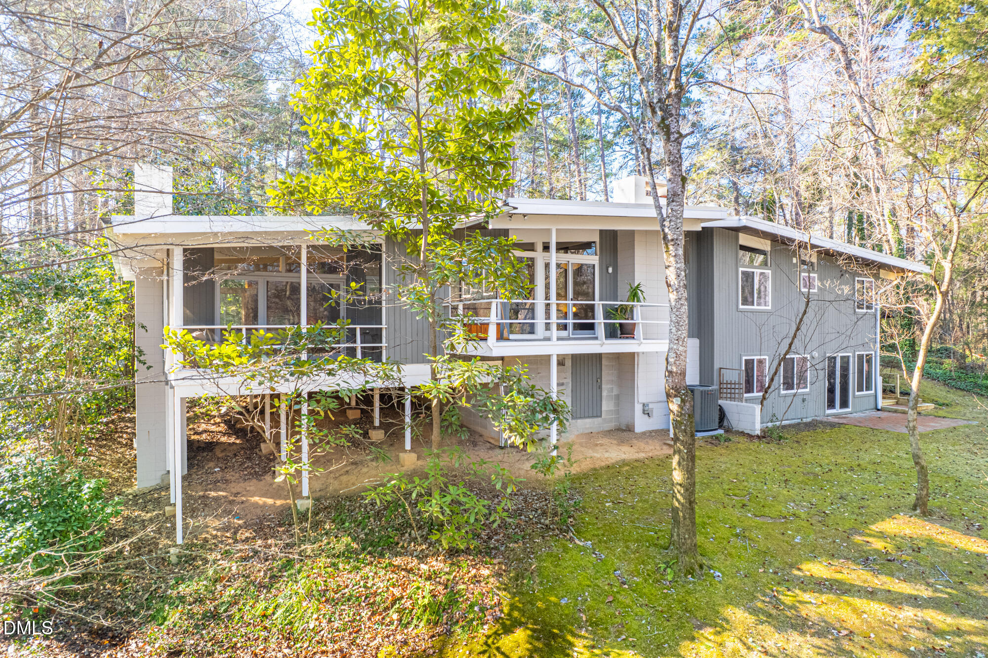 1030 Highland Woods Road