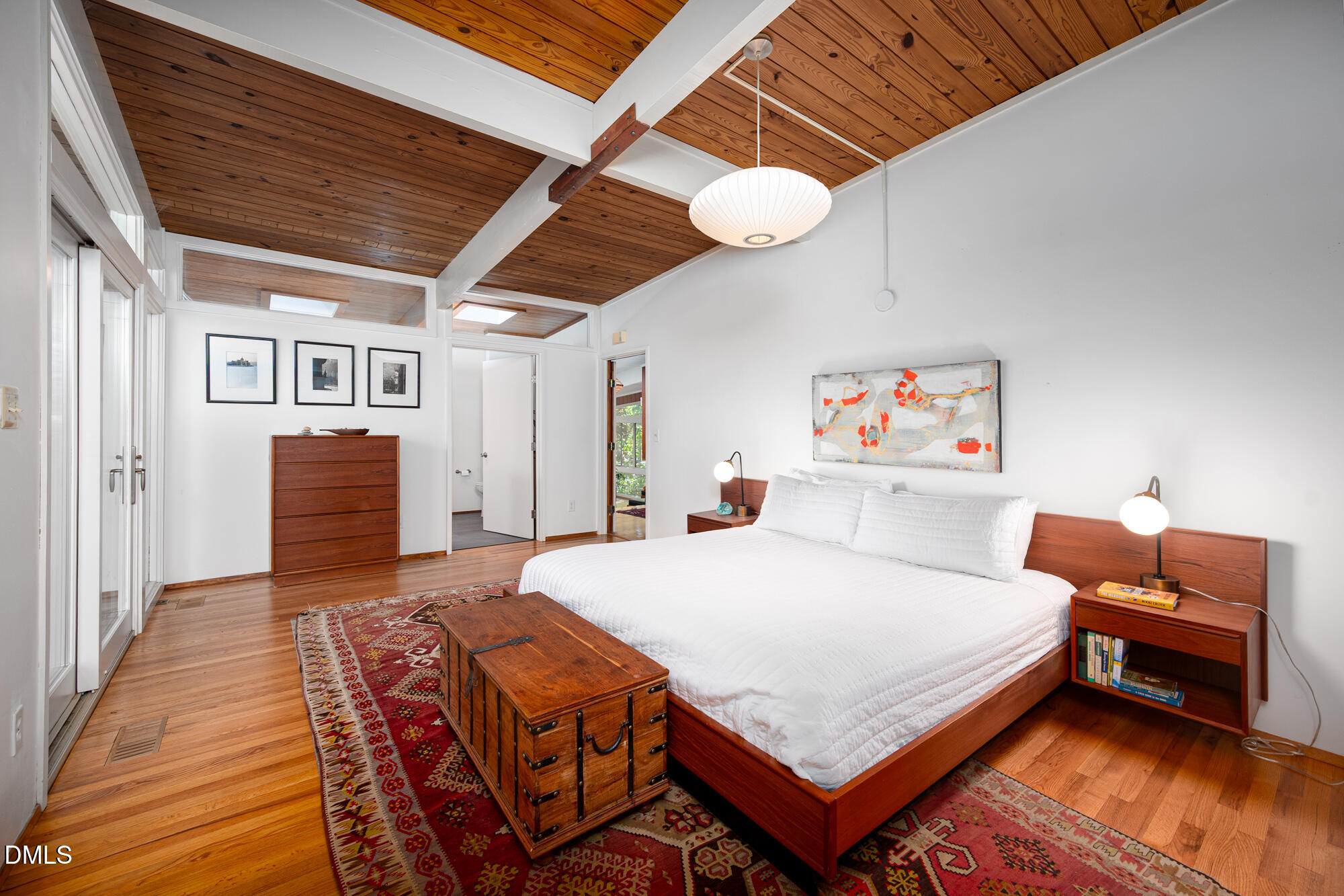 1030 Highland Woods Road