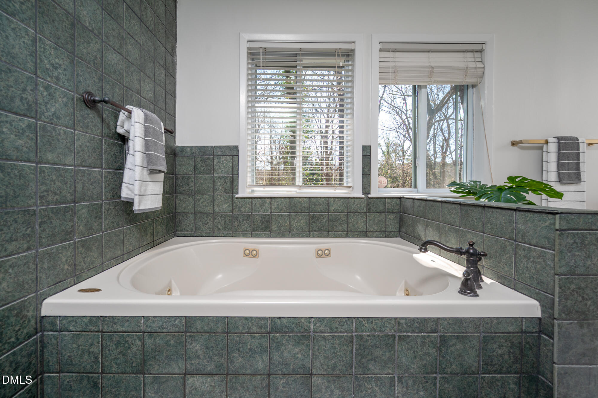 1109 Sourwood Circle