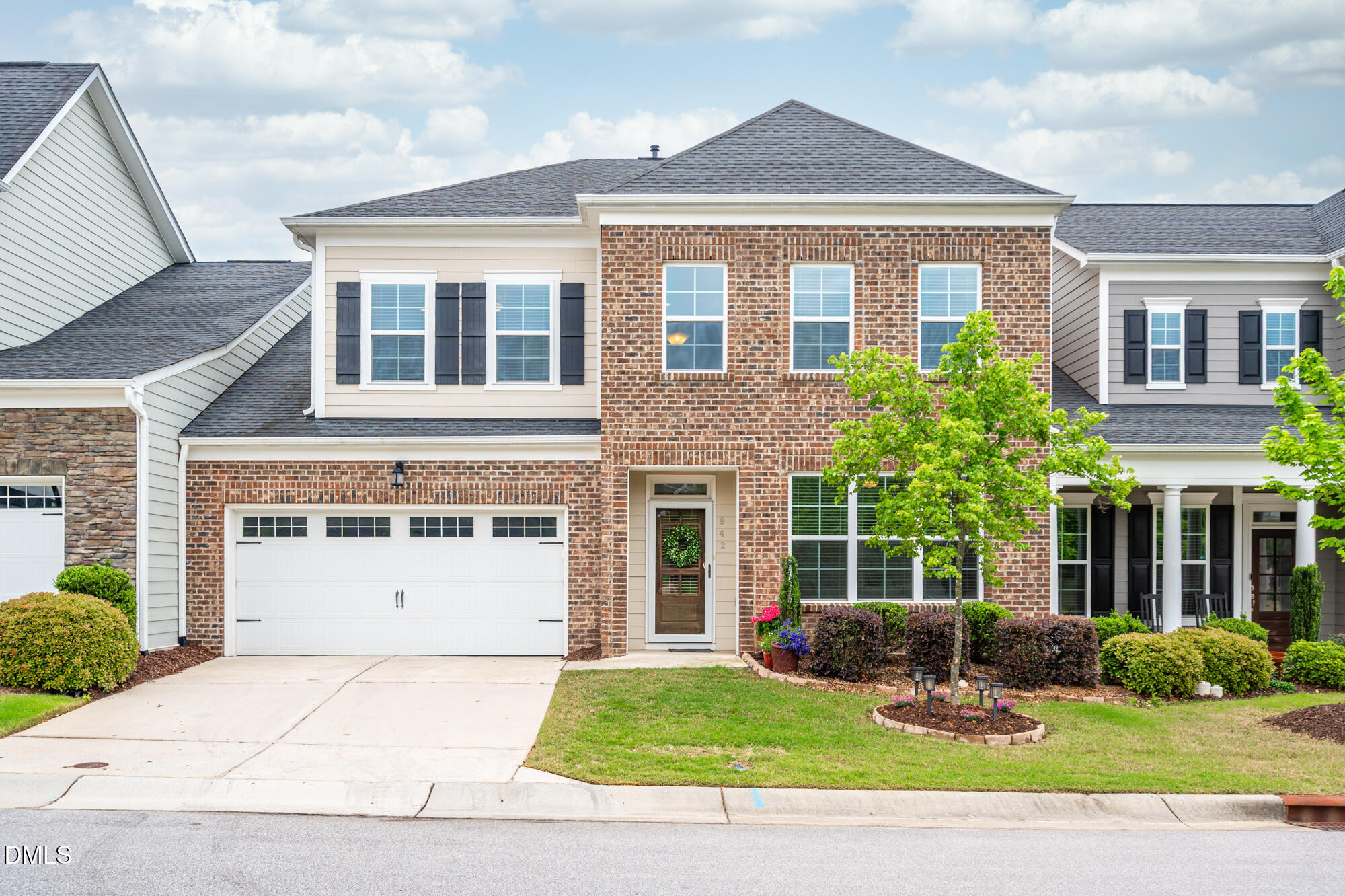 942 River Bark Place