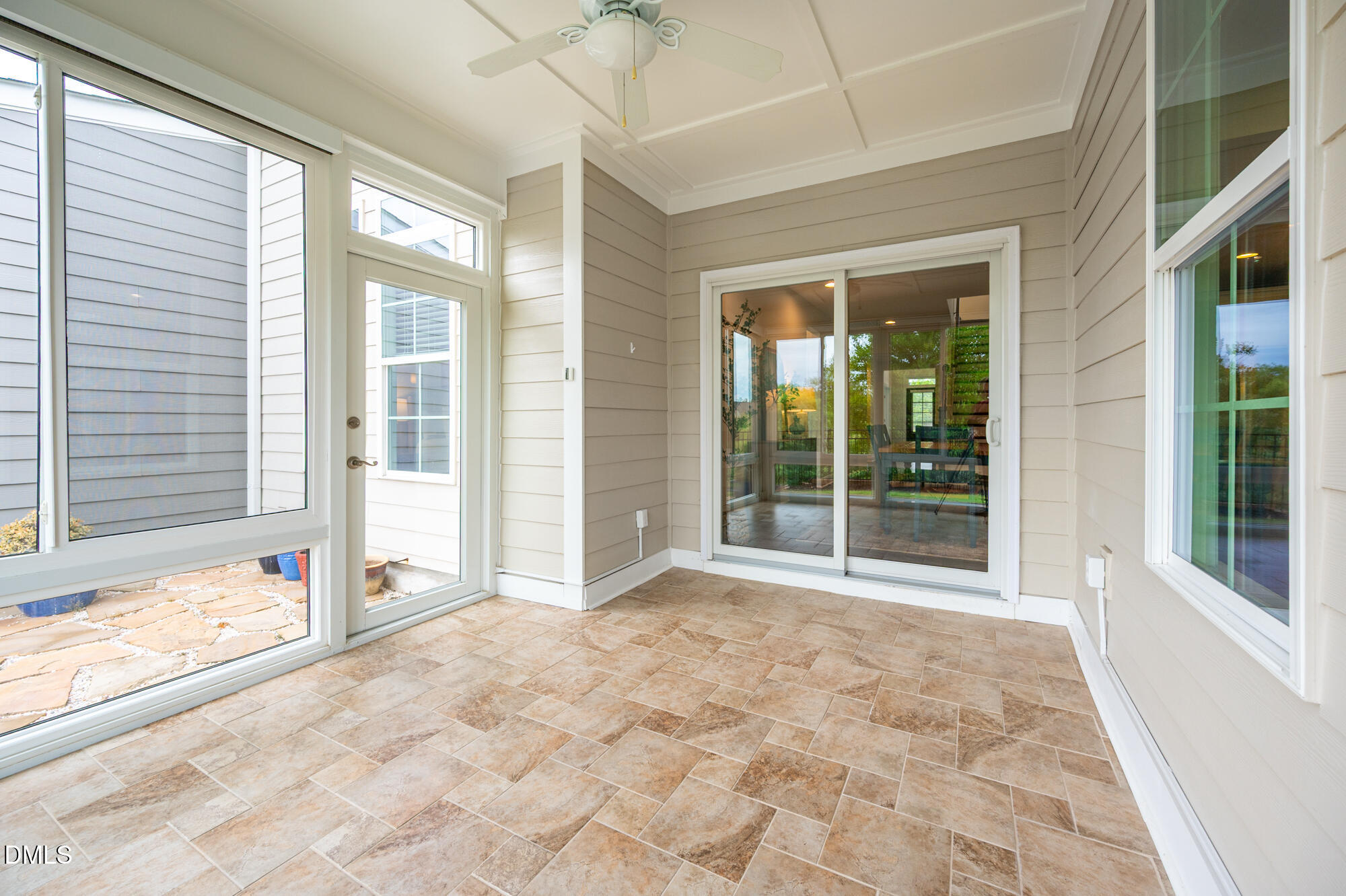 942 River Bark Place