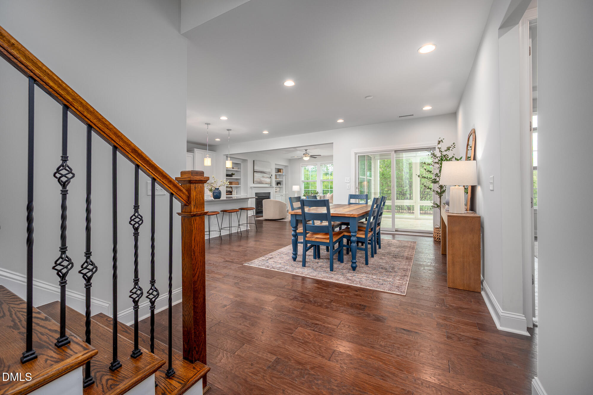 942 River Bark Place