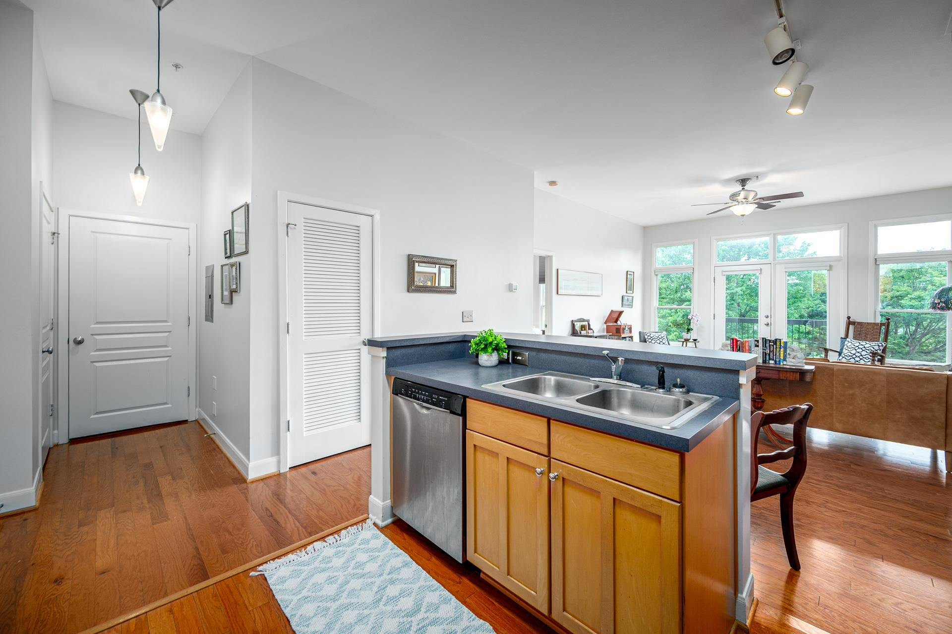 500 Market Street # 104