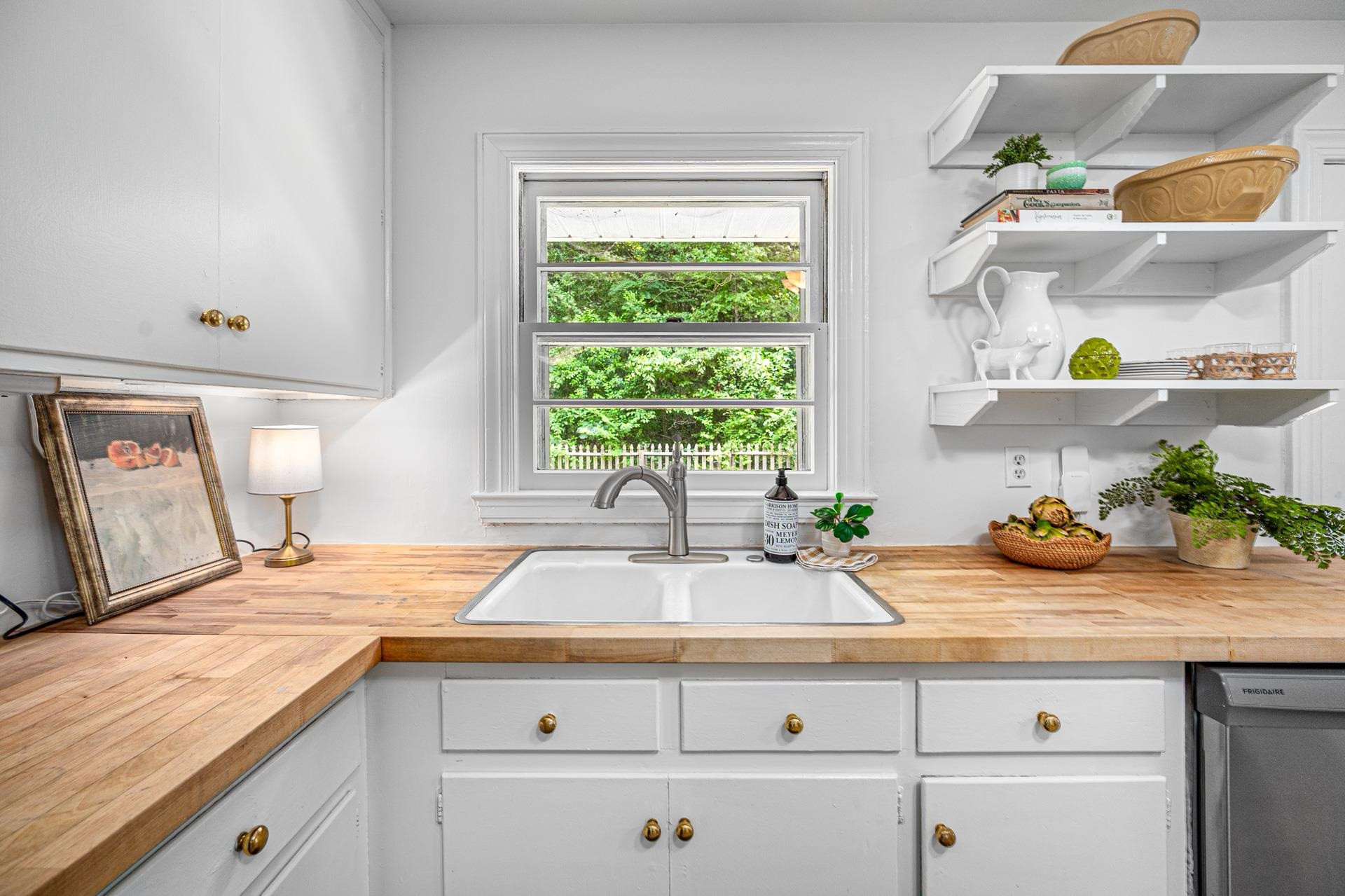 2611 University Drive