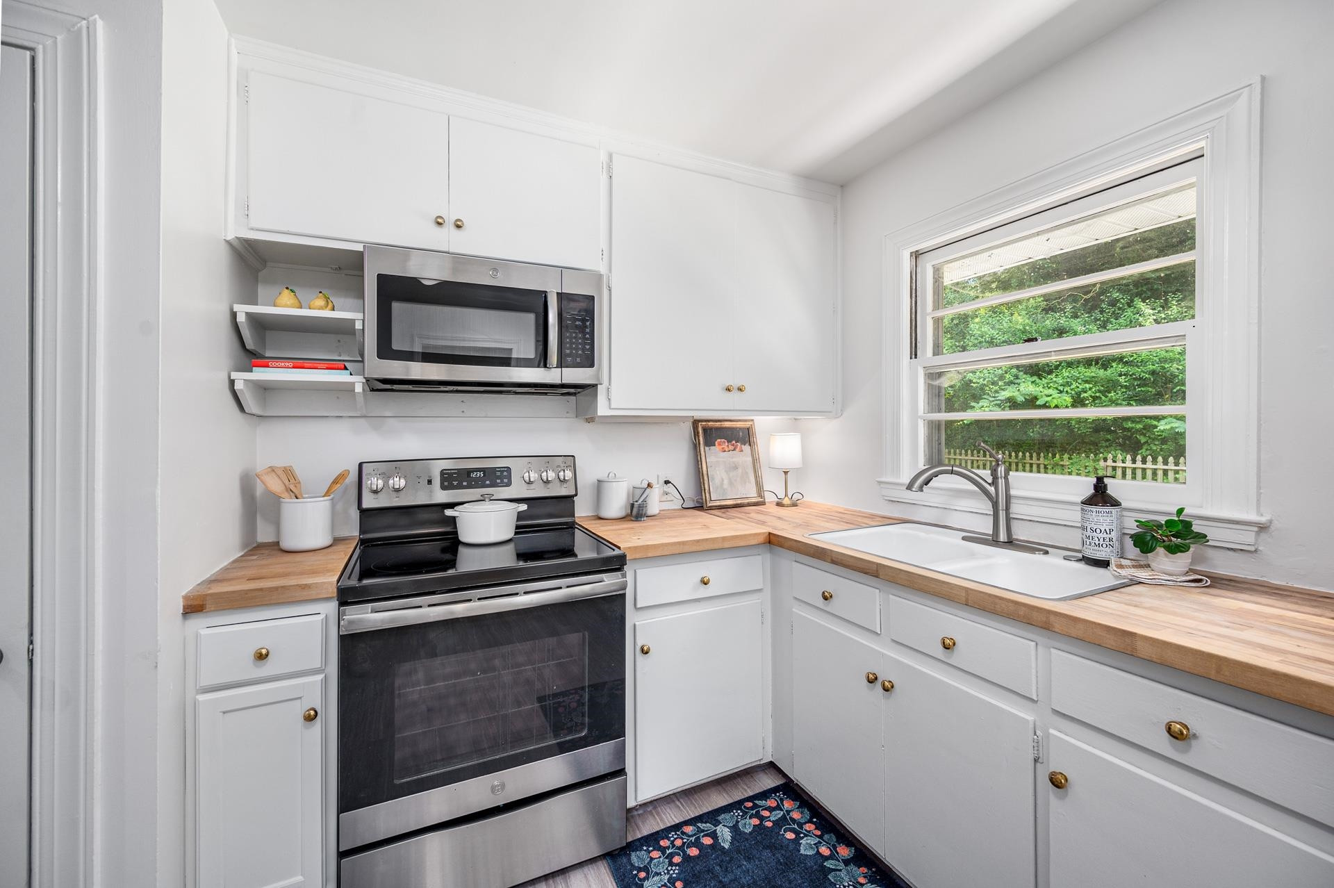 2611 University Drive