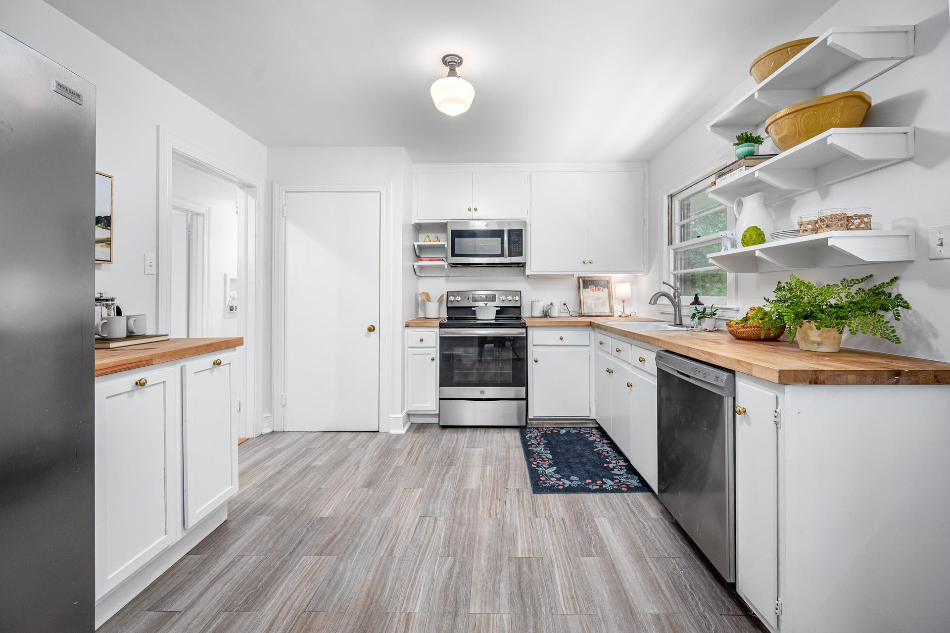 2611 University Drive