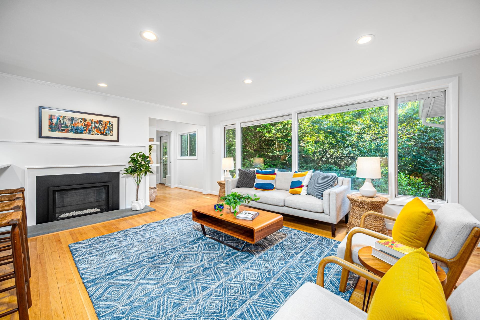 1122 Sourwood Drive