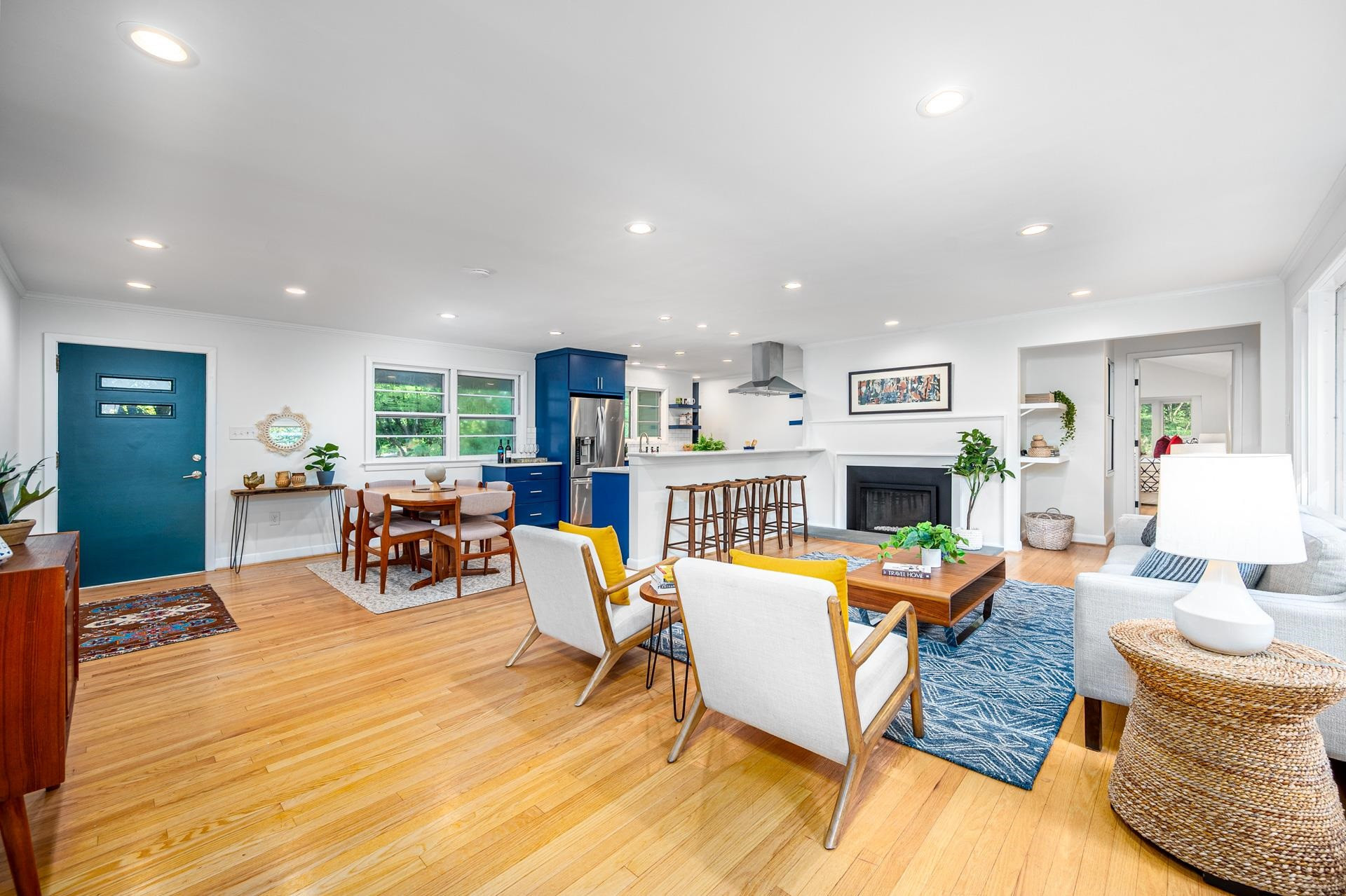 1122 Sourwood Drive