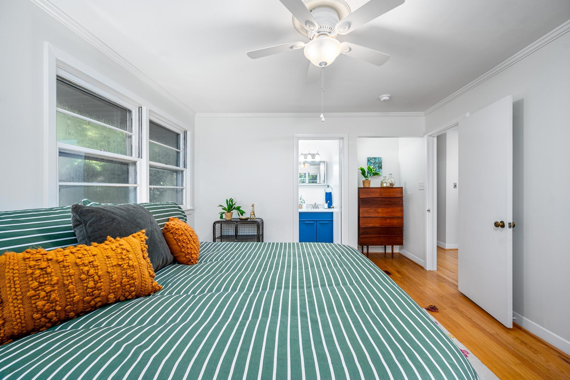 1122 Sourwood Drive