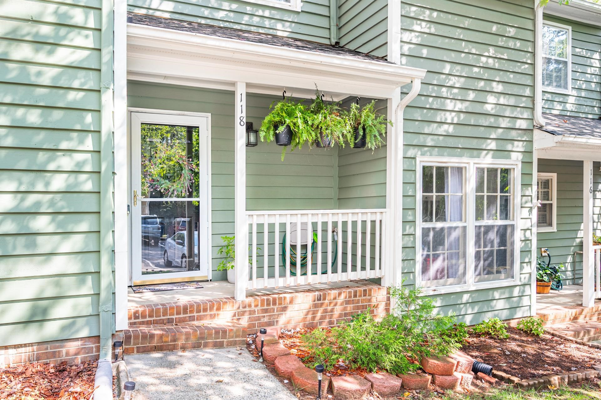 118 Longshadow Place