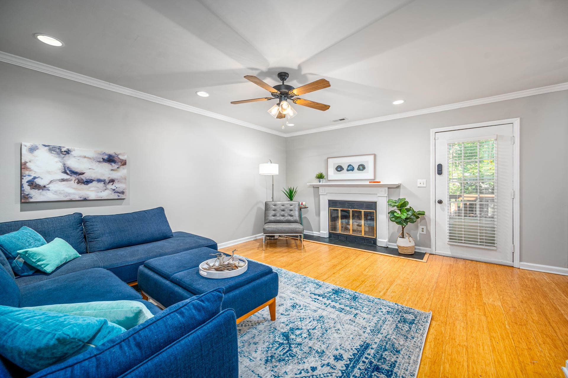 118 Longshadow Place