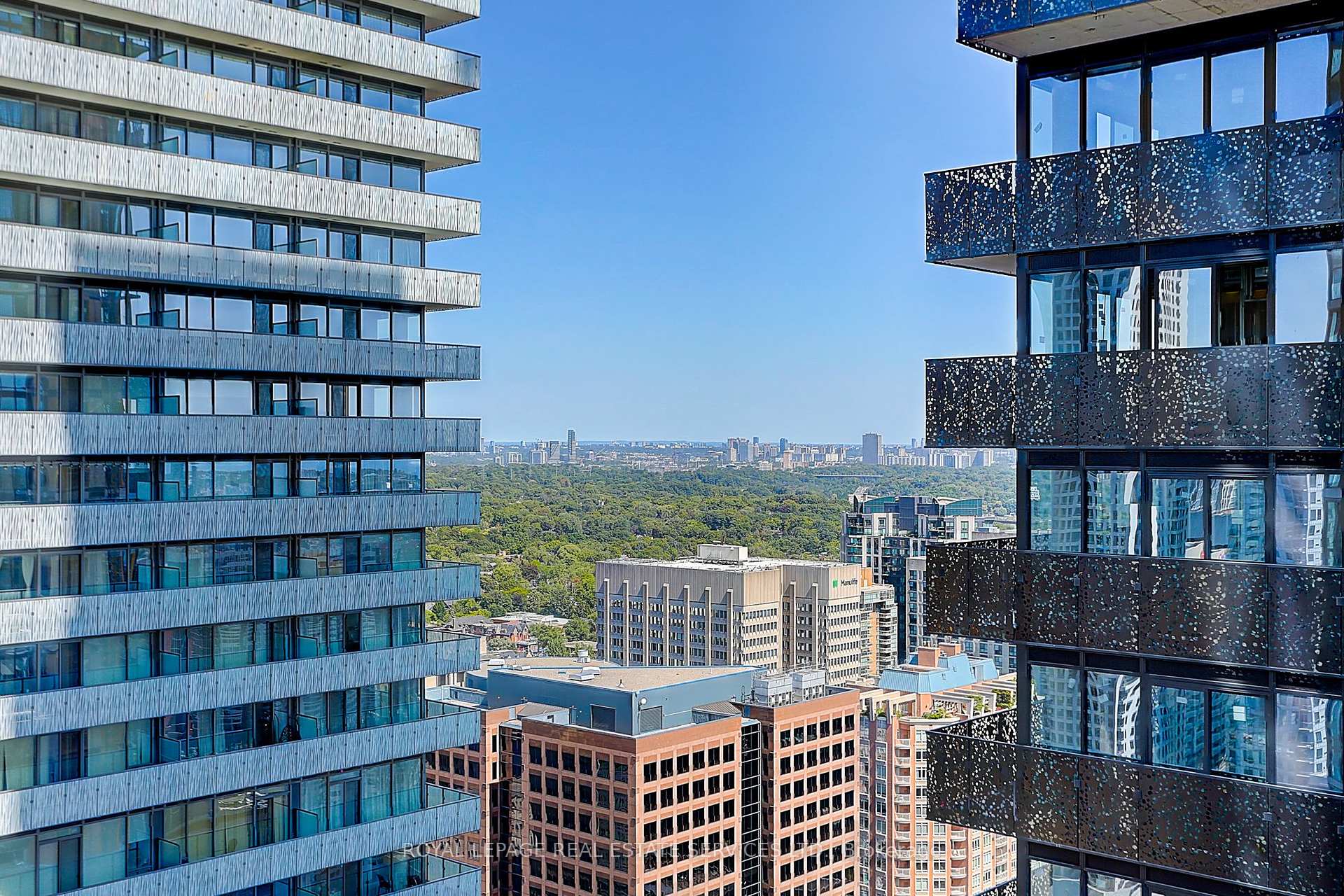 45 CHARLES Street E #4111