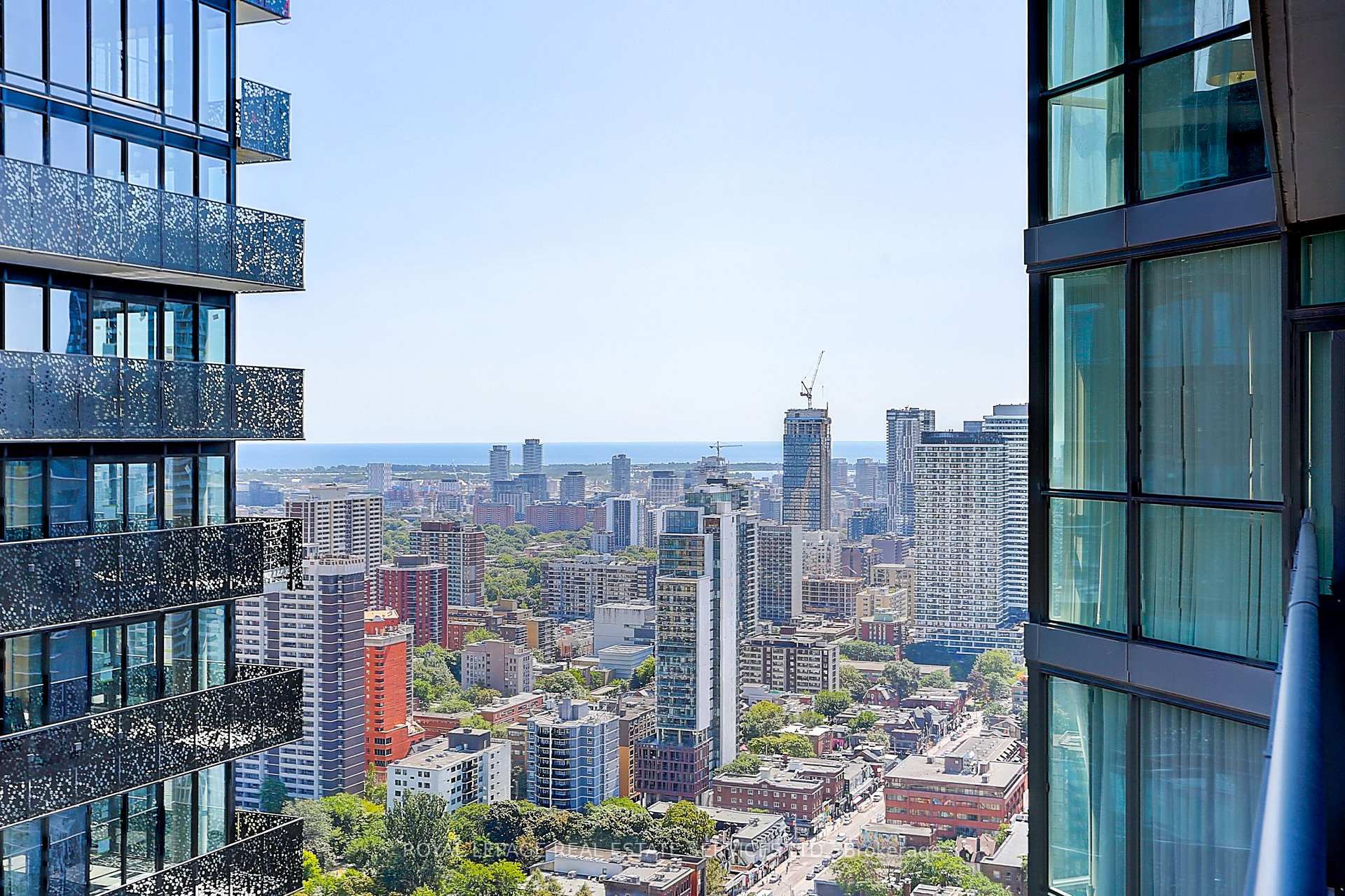 45 CHARLES Street E #4111