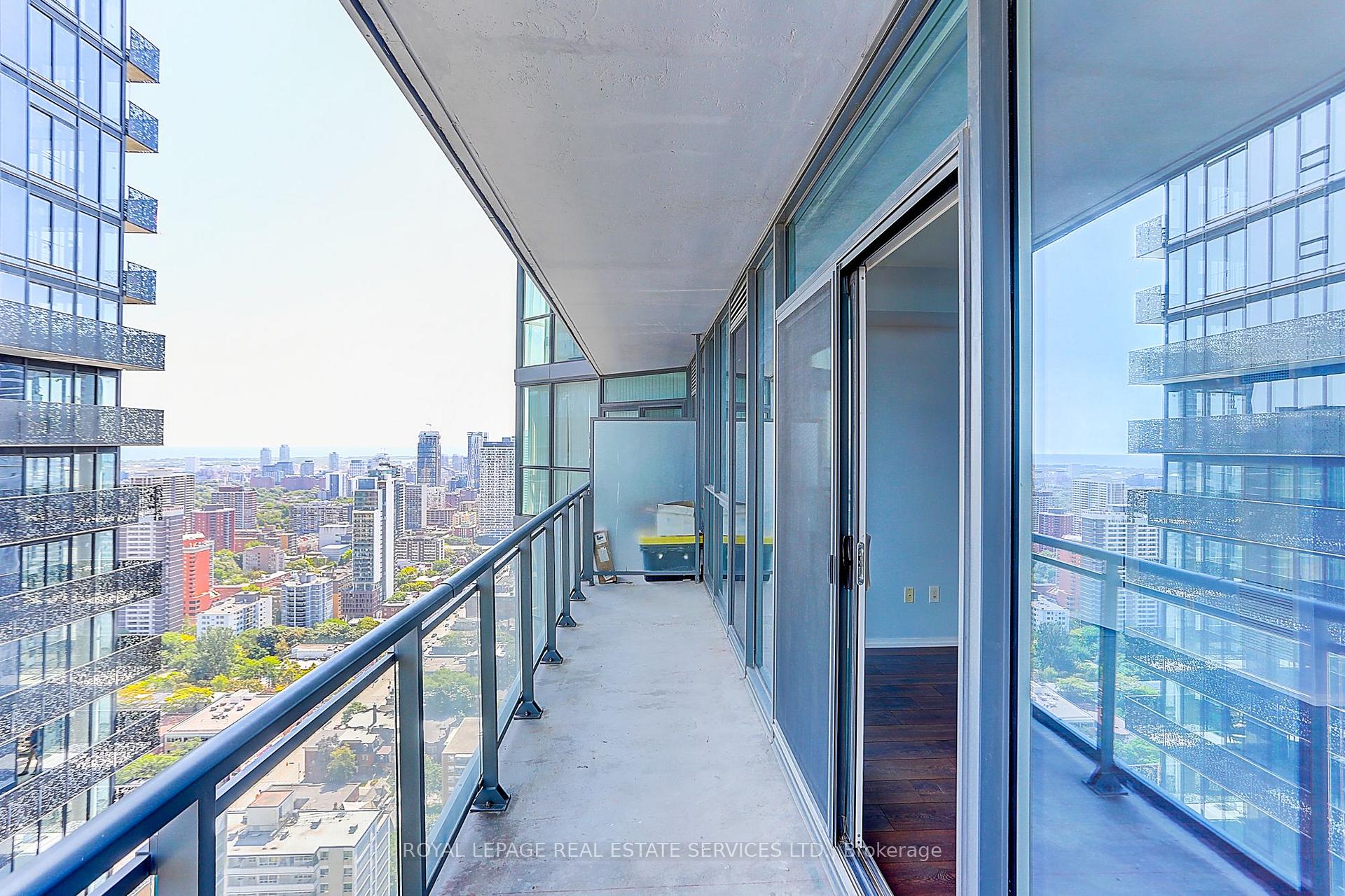 45 CHARLES Street E #4111