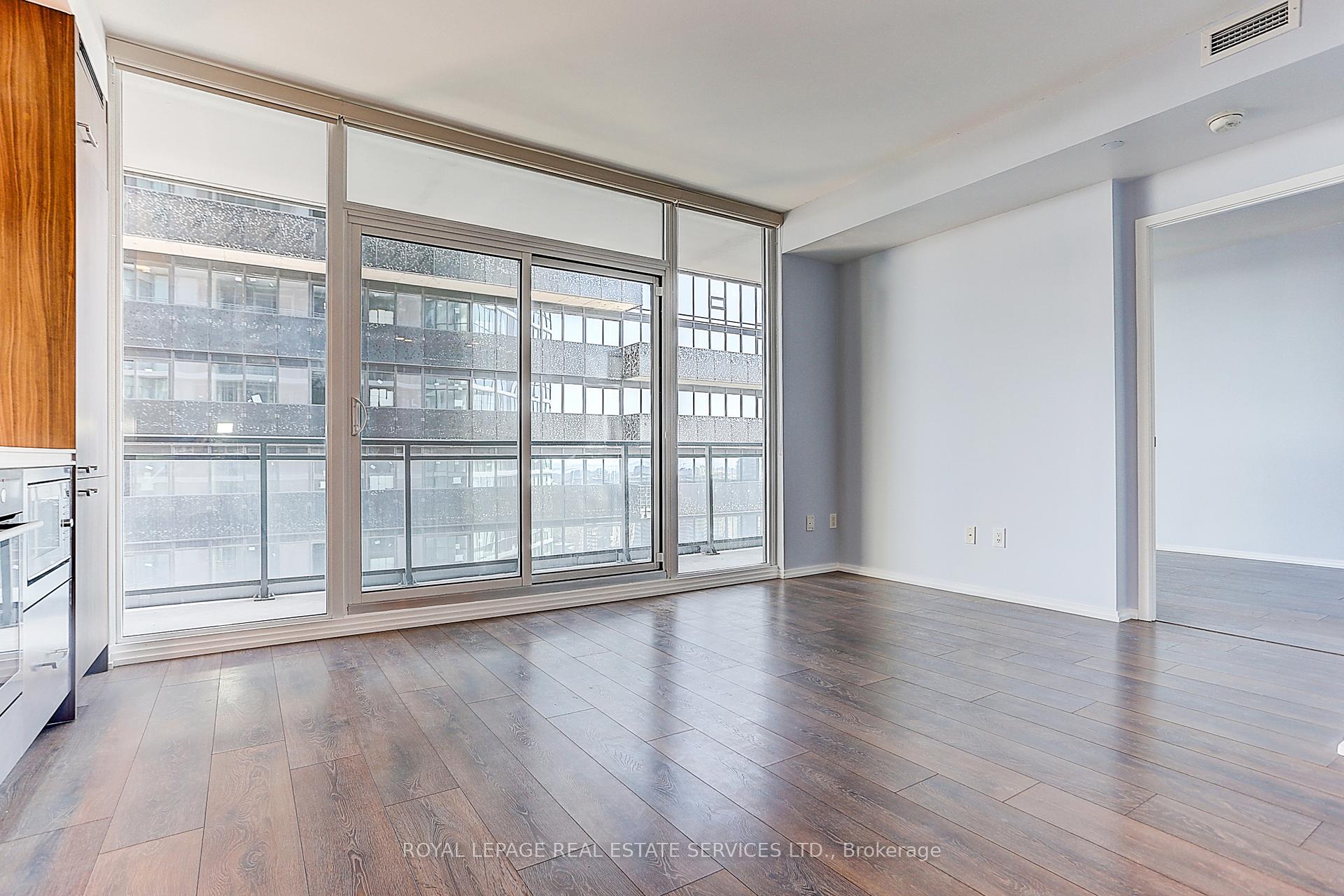 45 CHARLES Street E #4111
