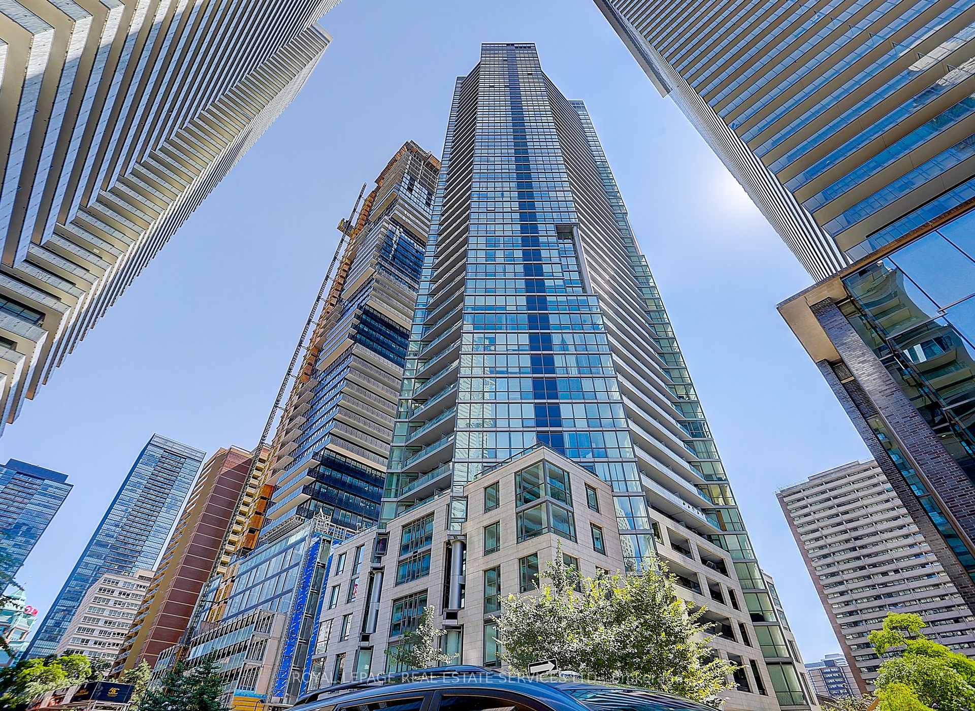 45 CHARLES Street E #4111