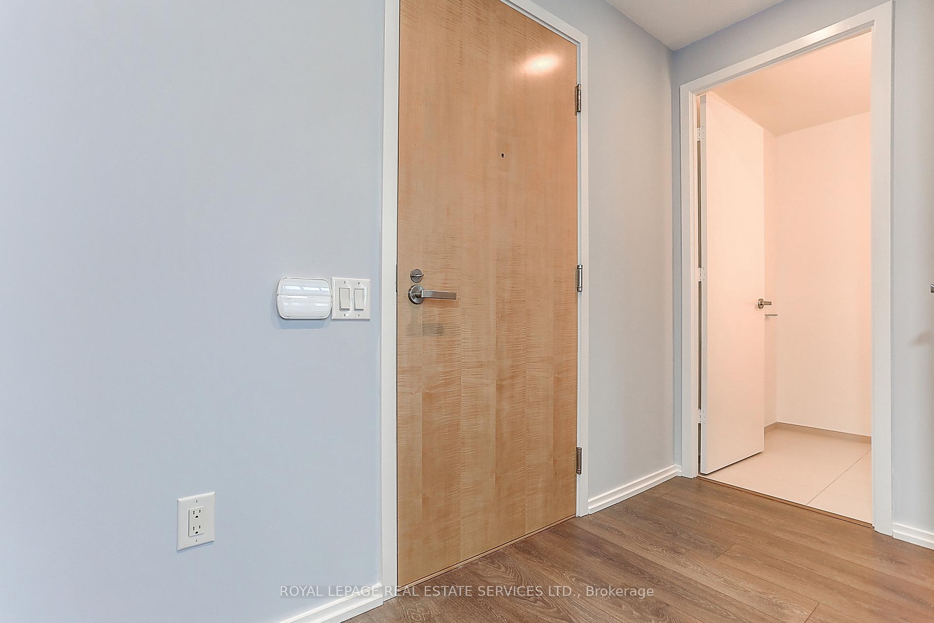 45 CHARLES Street E #4111