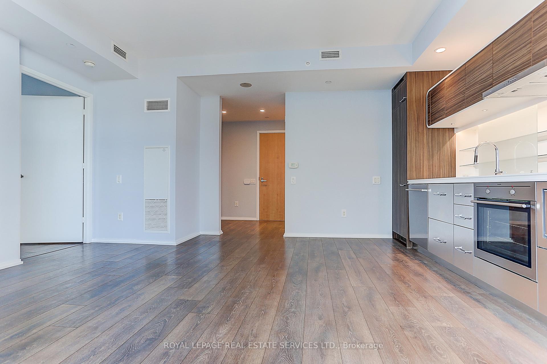 45 CHARLES Street E #4111