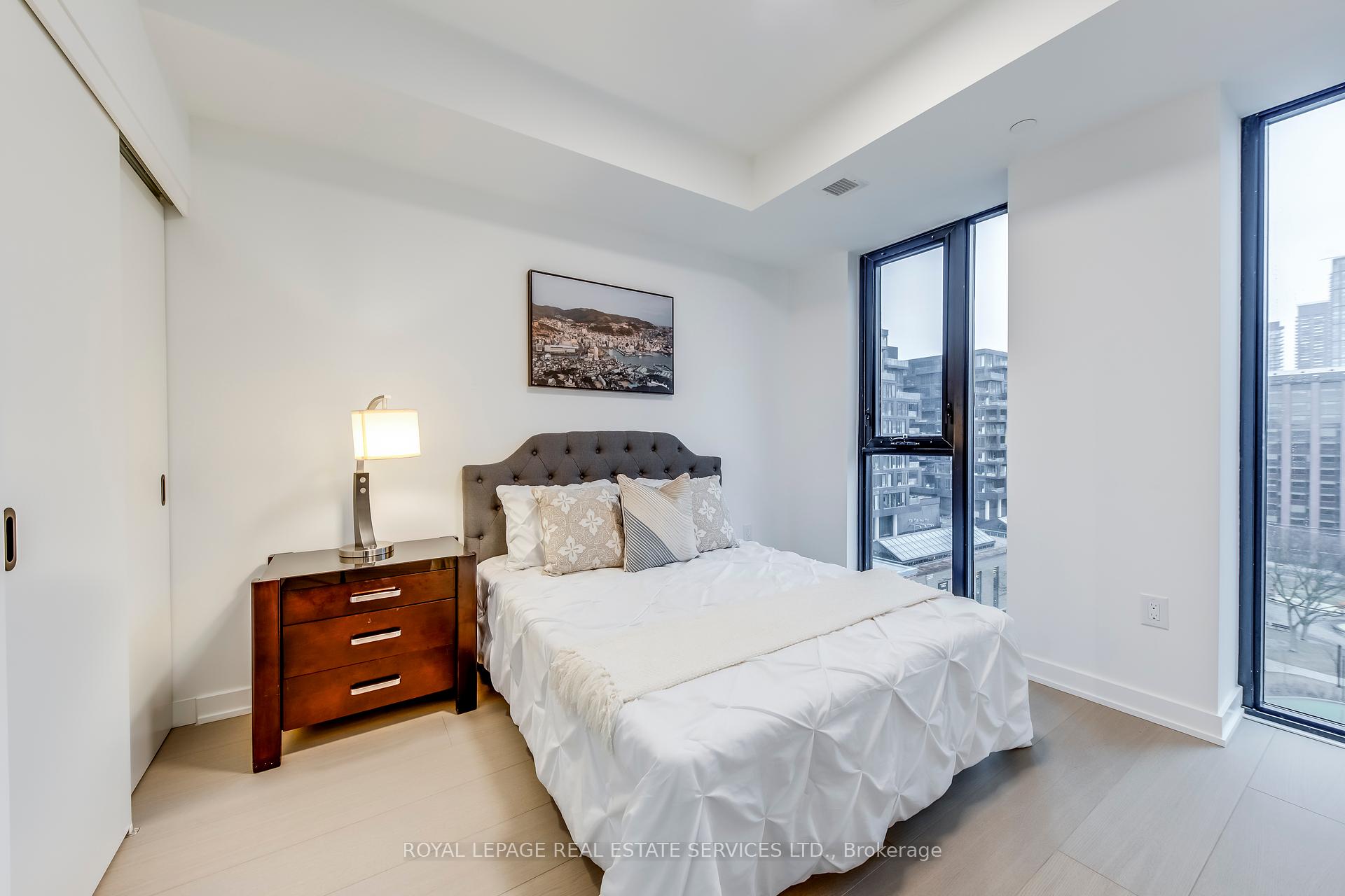 123 Portland Street #1004